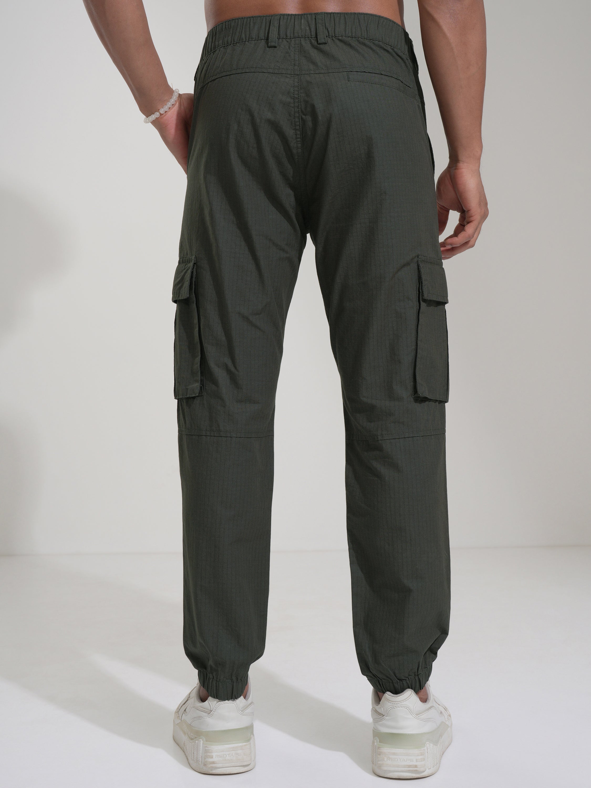 Highlander Men Green Slim Fit Solid Joggers - Green - Image 3