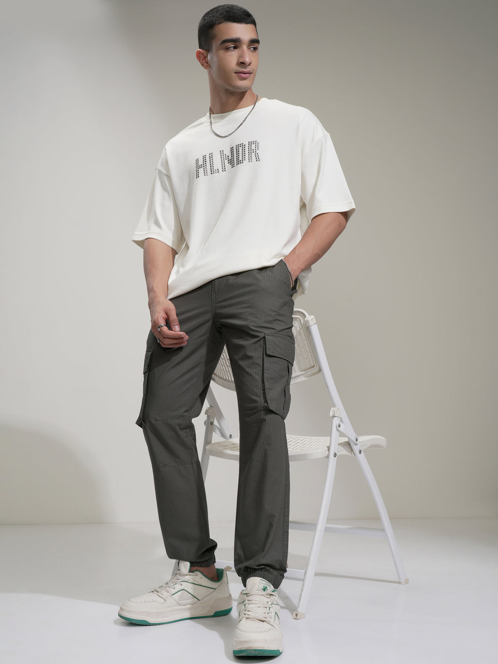 Highlander Men Grey Slim Fit Solid Joggers - Grey - Image 2