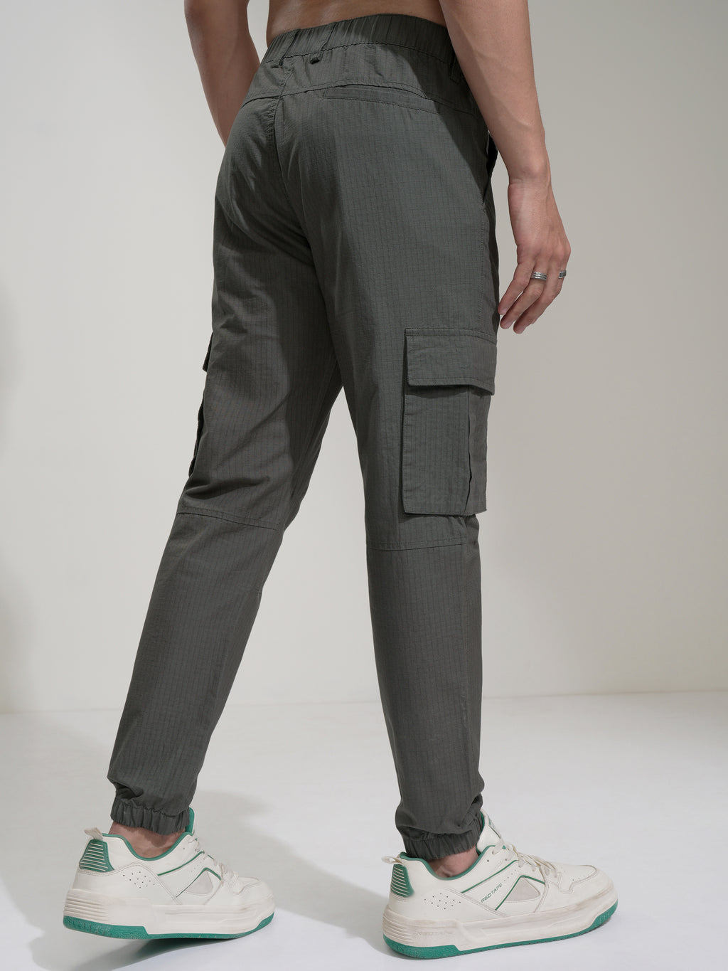 Highlander Men Grey Slim Fit Solid Joggers - Grey - Image 3