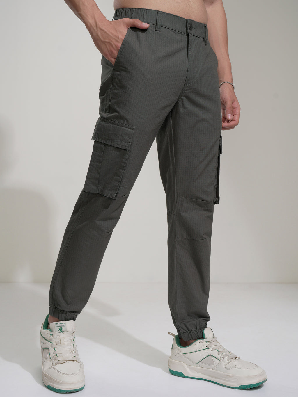 Highlander Men Grey Slim Fit Solid Joggers - Grey - Image 6