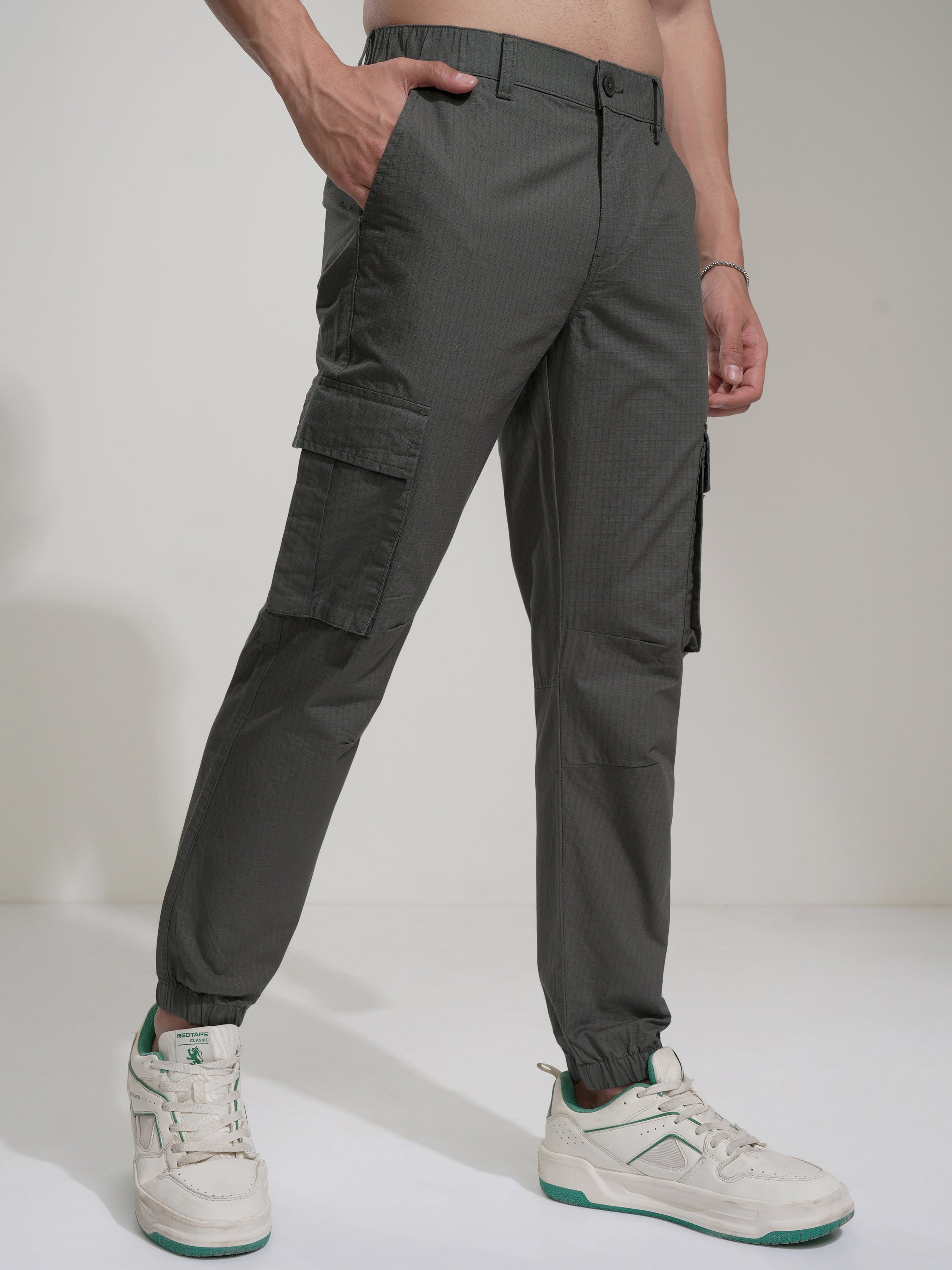 Highlander Men Grey Slim Fit Solid Joggers - Grey - Image 6