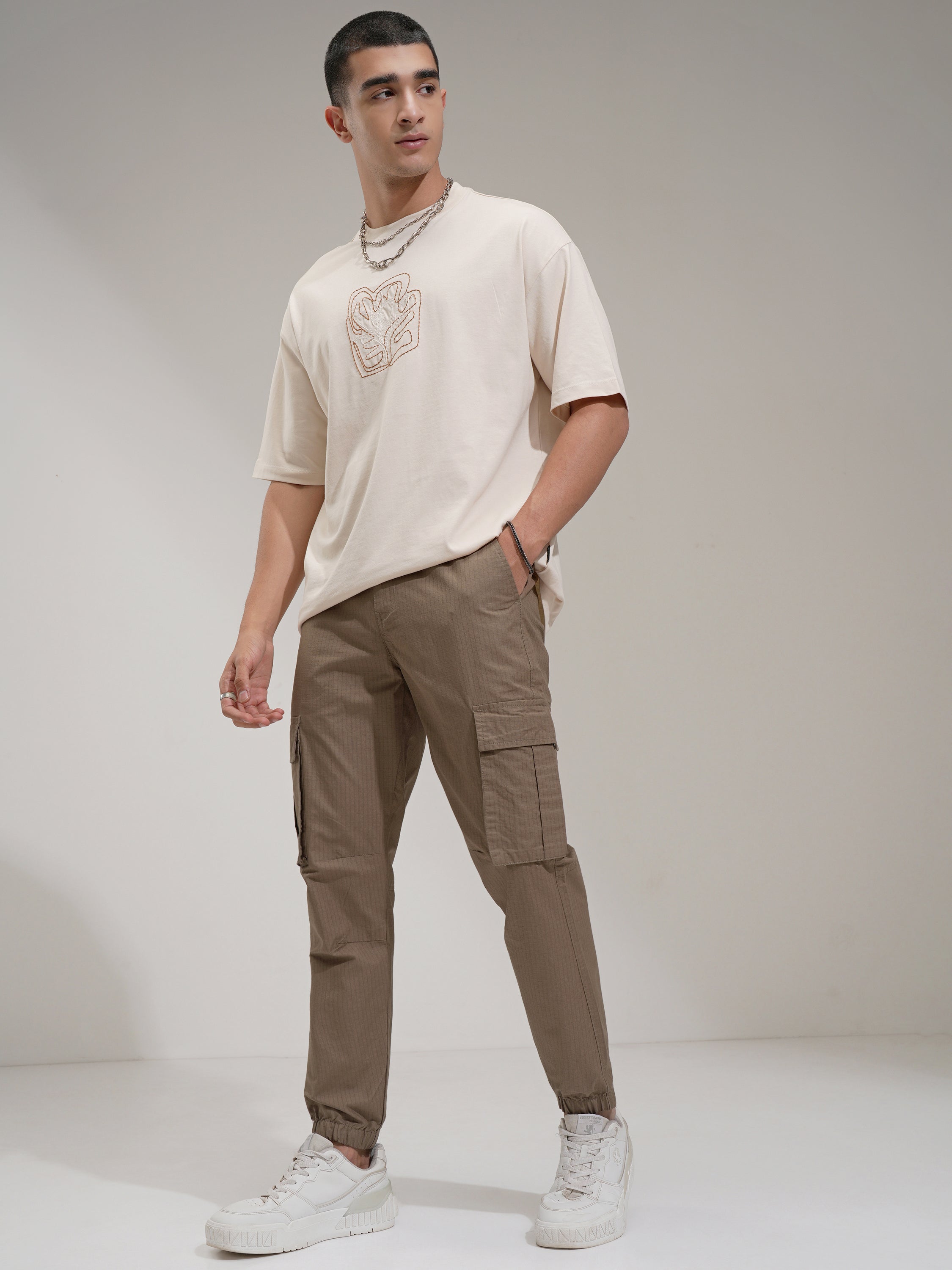 Highlander Men Brown Slim Fit Solid Cargo - Brown - Image 2