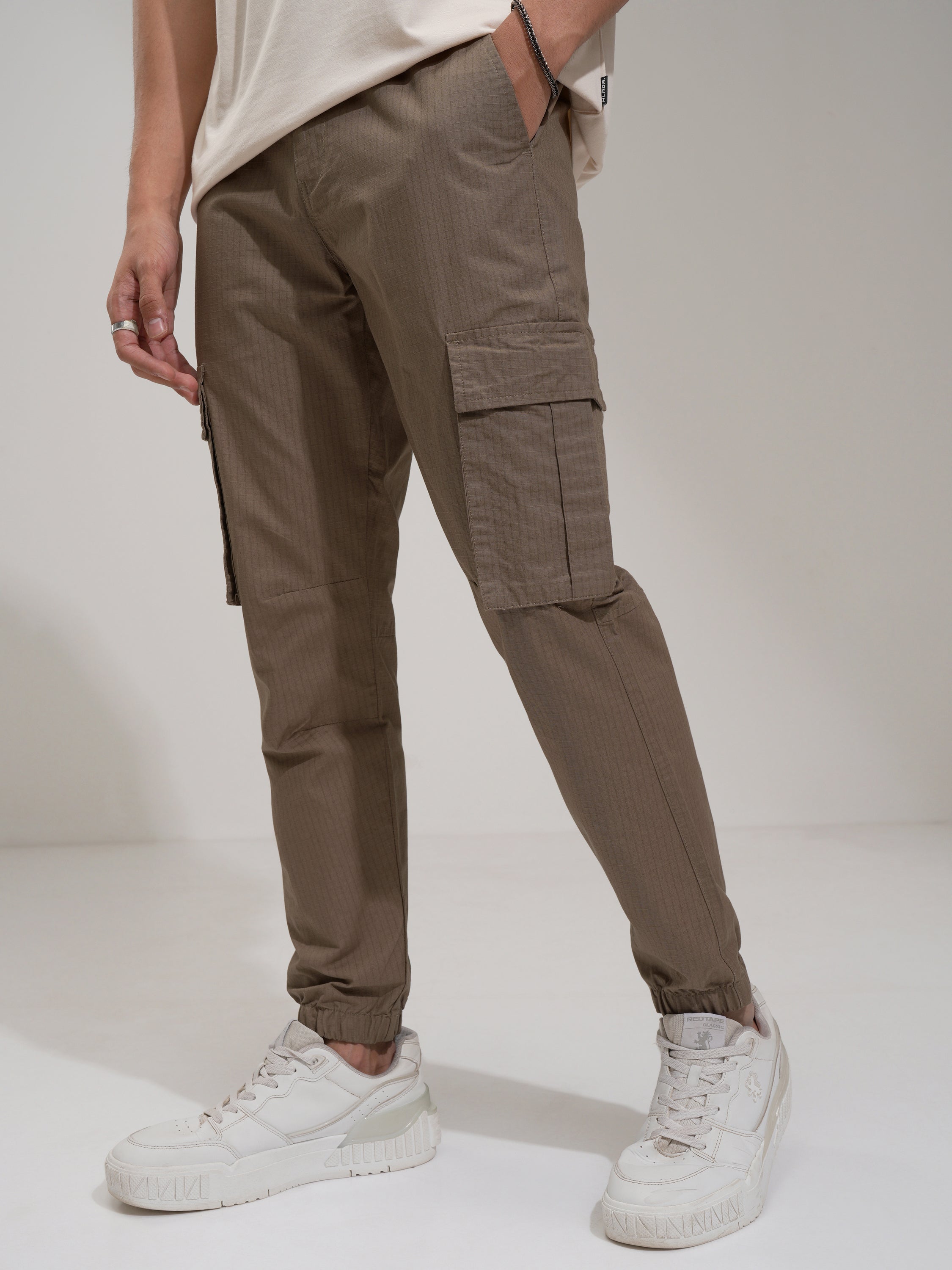 Highlander Men Brown Slim Fit Solid Cargo - Brown - Image 4