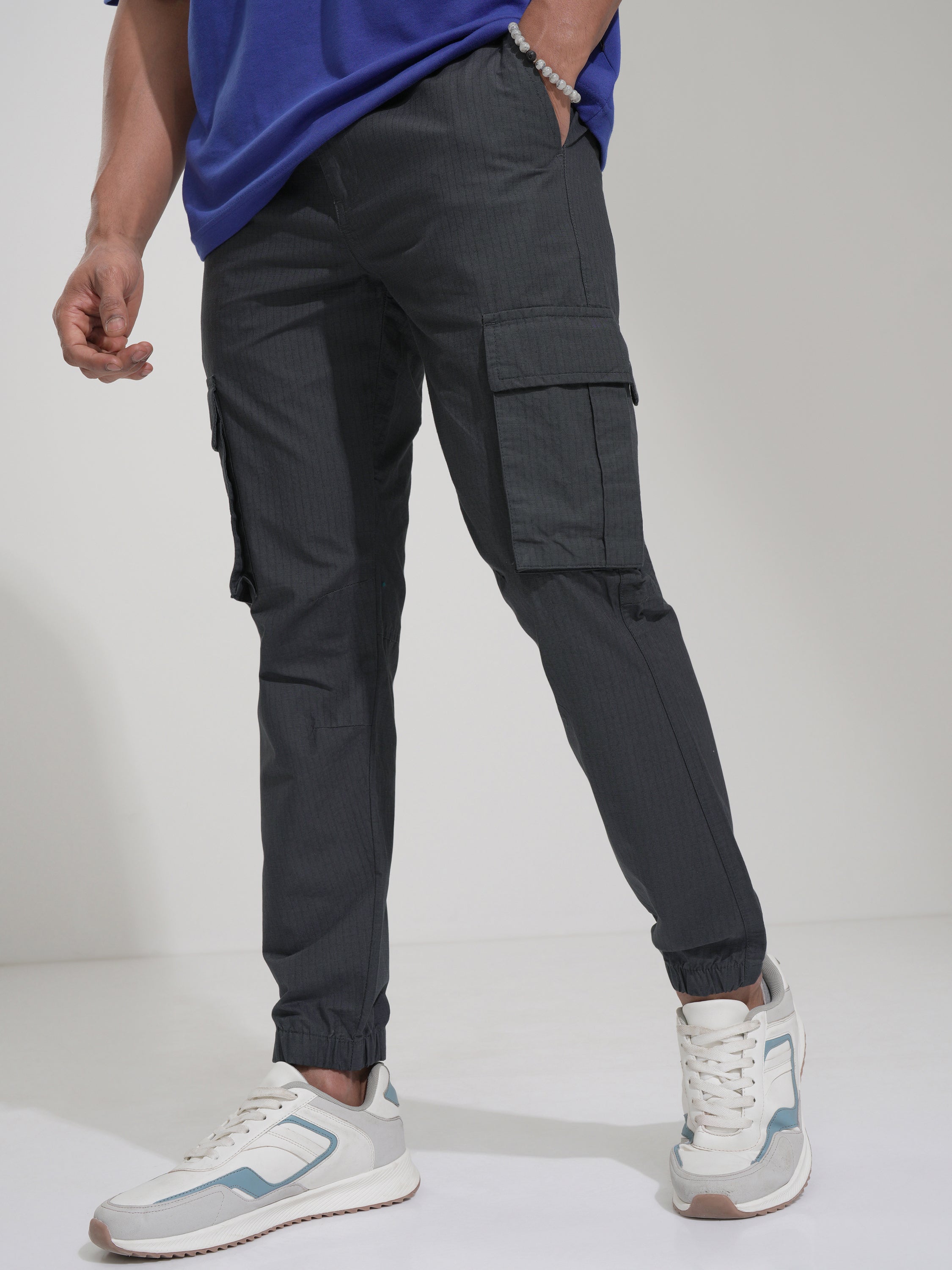 Highlander Men Black Slim Fit Solid Joggers - Black - Image 4