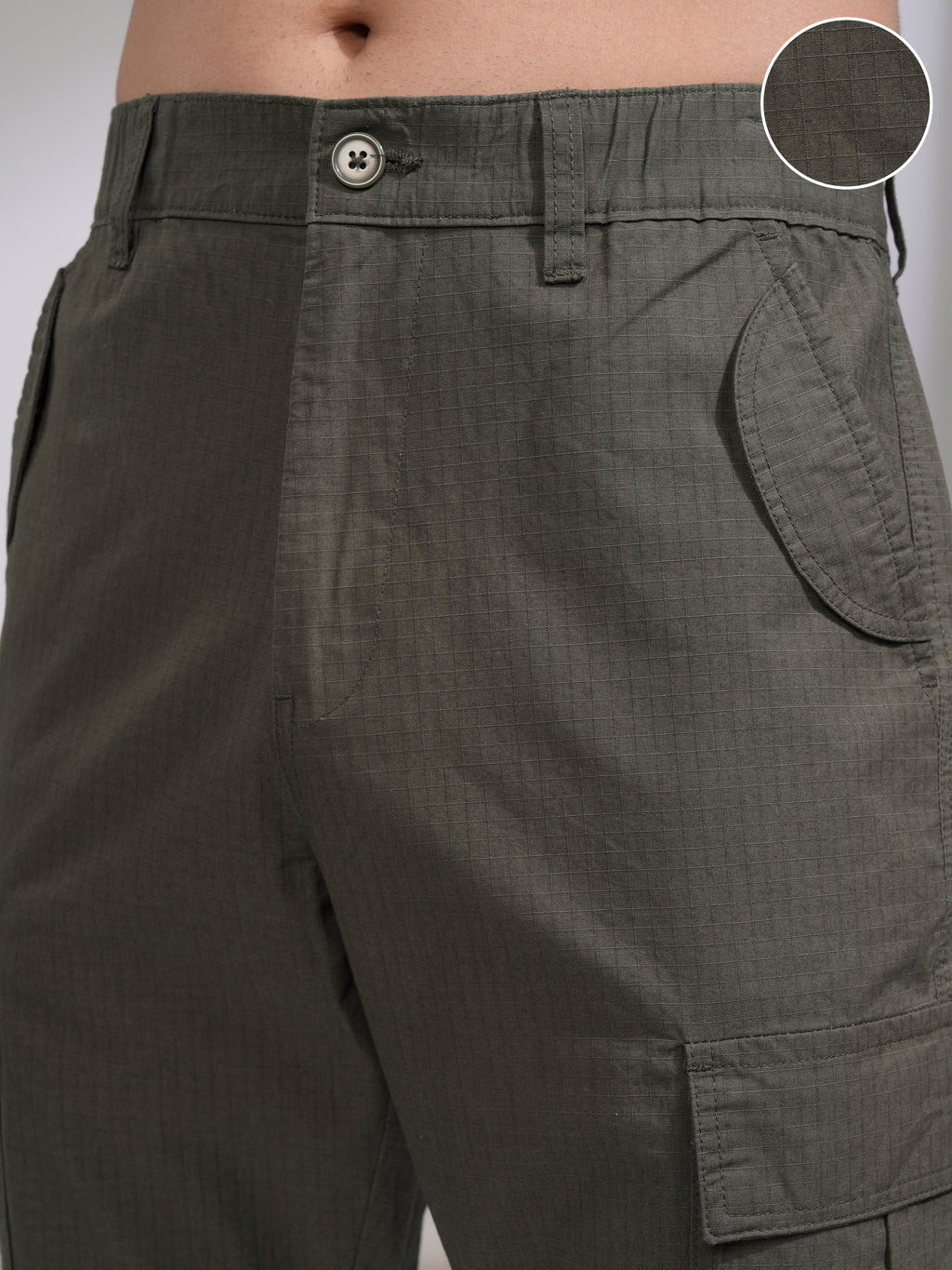 Highlander Men Grey Relaxed Fit Solid Cargos - Grey - Image 5
