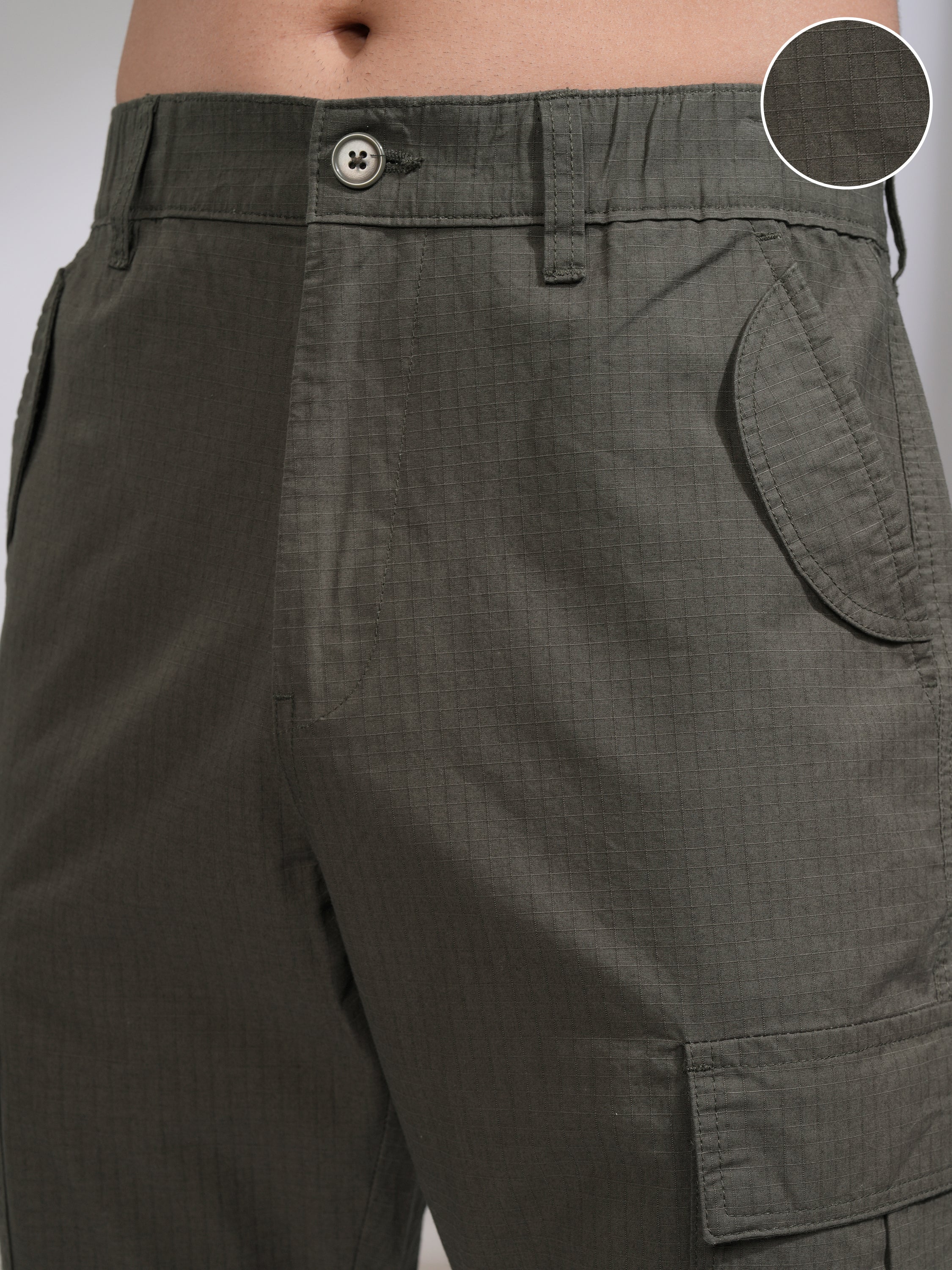 Highlander Men Grey Relaxed Fit Solid Cargos - Grey - Image 5