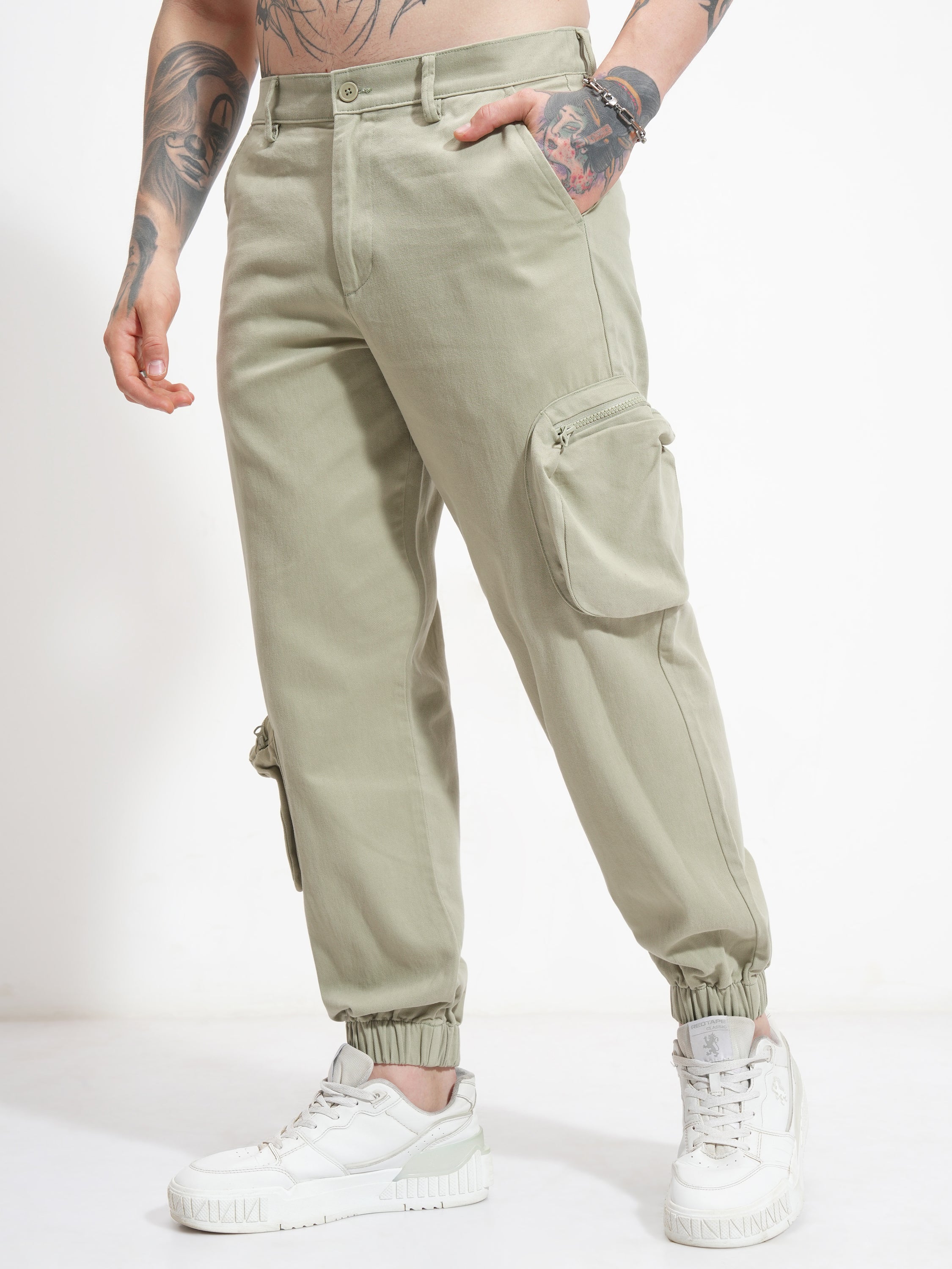 Highlander Men Beige Straight Fit Solid Cargos - Beige - Image 4