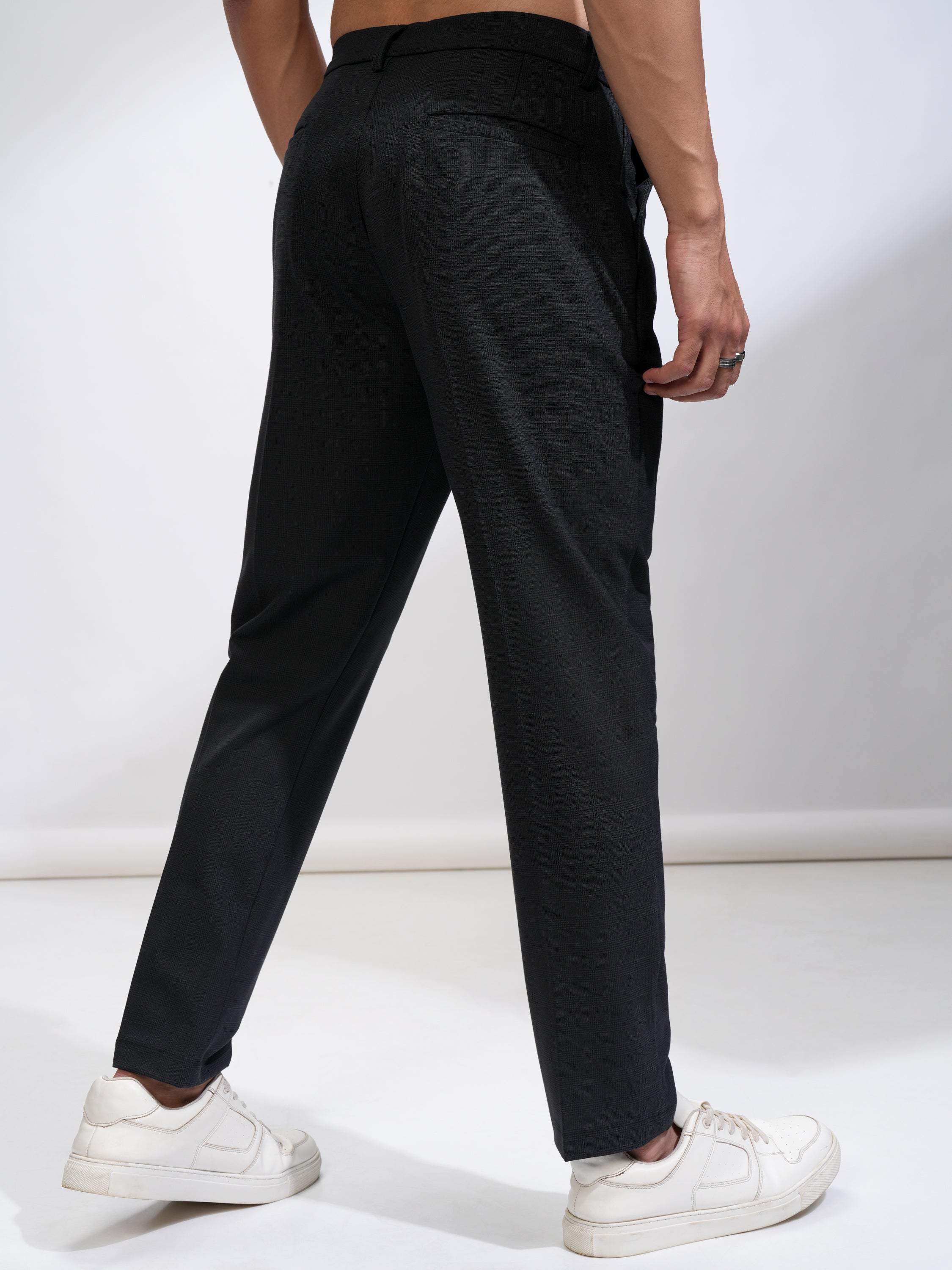 Highlander Men Black Slim Fit Solid Casual Trouser - Black - Image 3