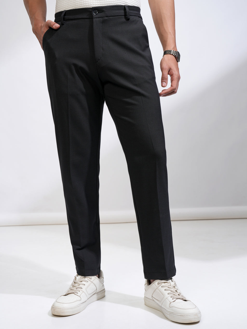 Highlander Men Black Slim Fit Solid Casual Trouser - Black - Image 4