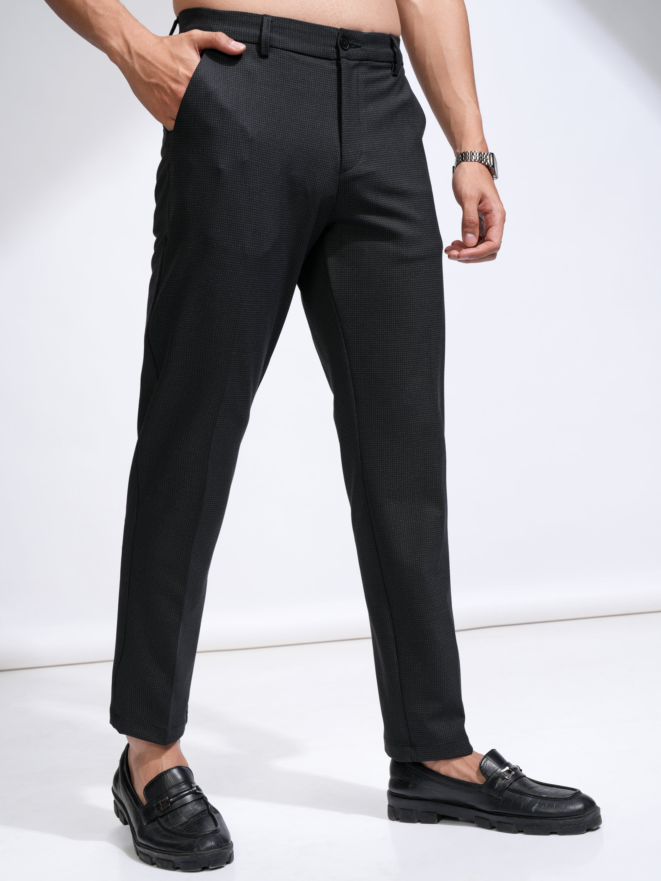 Highlander Men Black Slim Fit Solid Casual Trouser - Black - Image 6