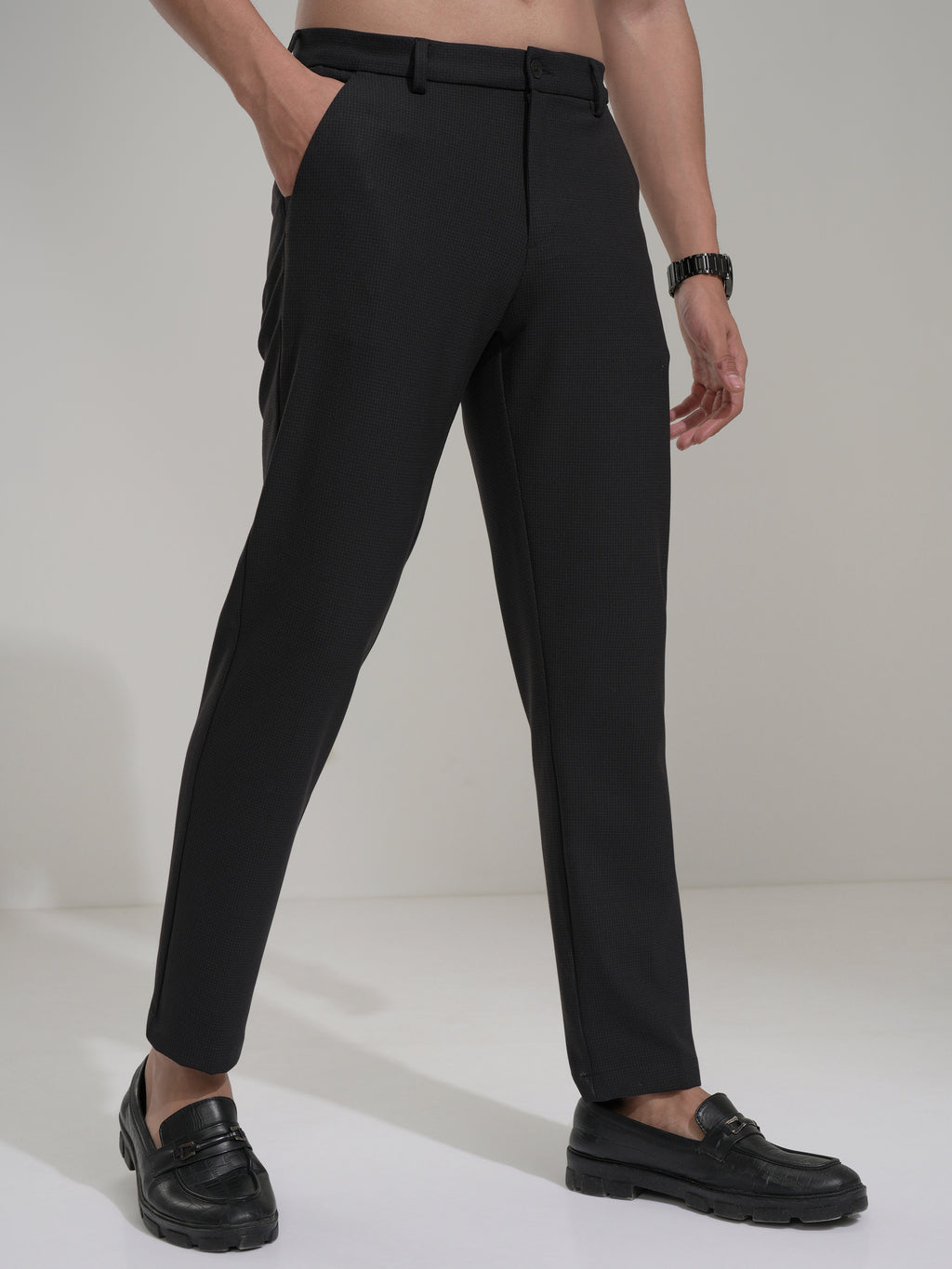 Highlander Men Charcoal Slim Fit Checked Casual Trouser - Charcoal - Image 6