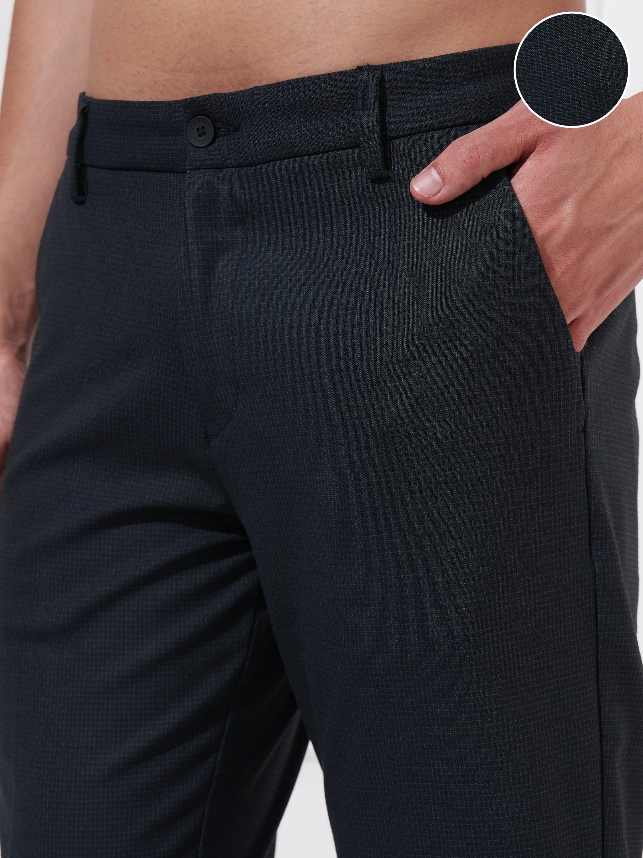 Highlander Men Green Slim Fit Solid Casual Trouser - Green - Image 5