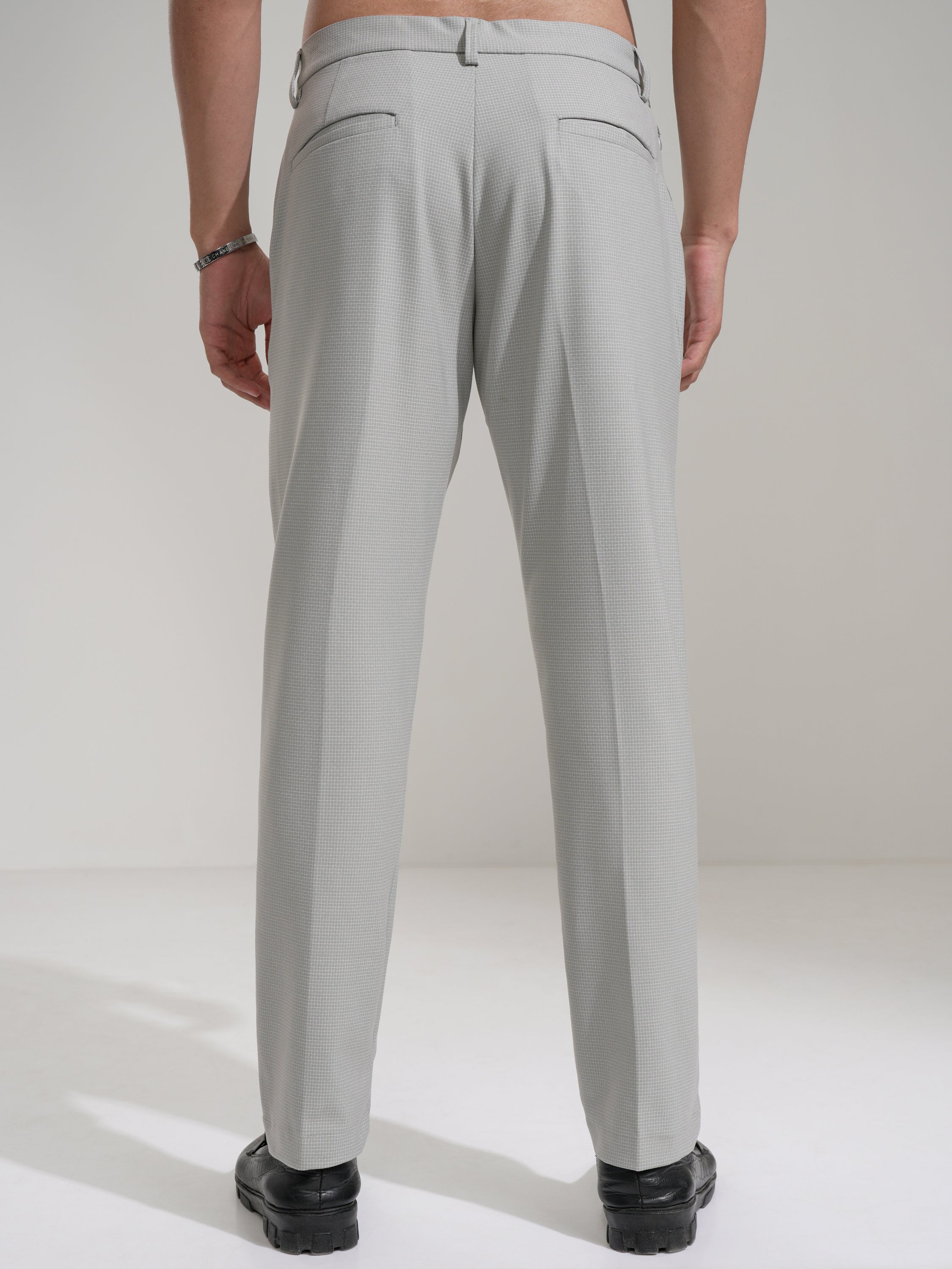 Highlander Men Grey Slim Fit Solid Casual Trouser - Grey - Image 3