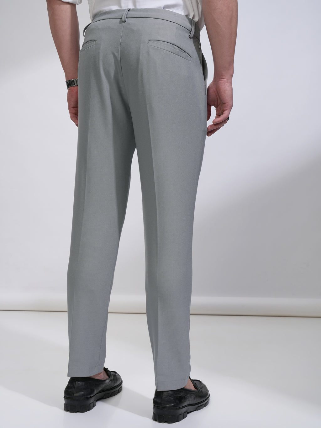 Highlander Men Grey Slim Fit Solid Casual Trouser - Grey - Image 3