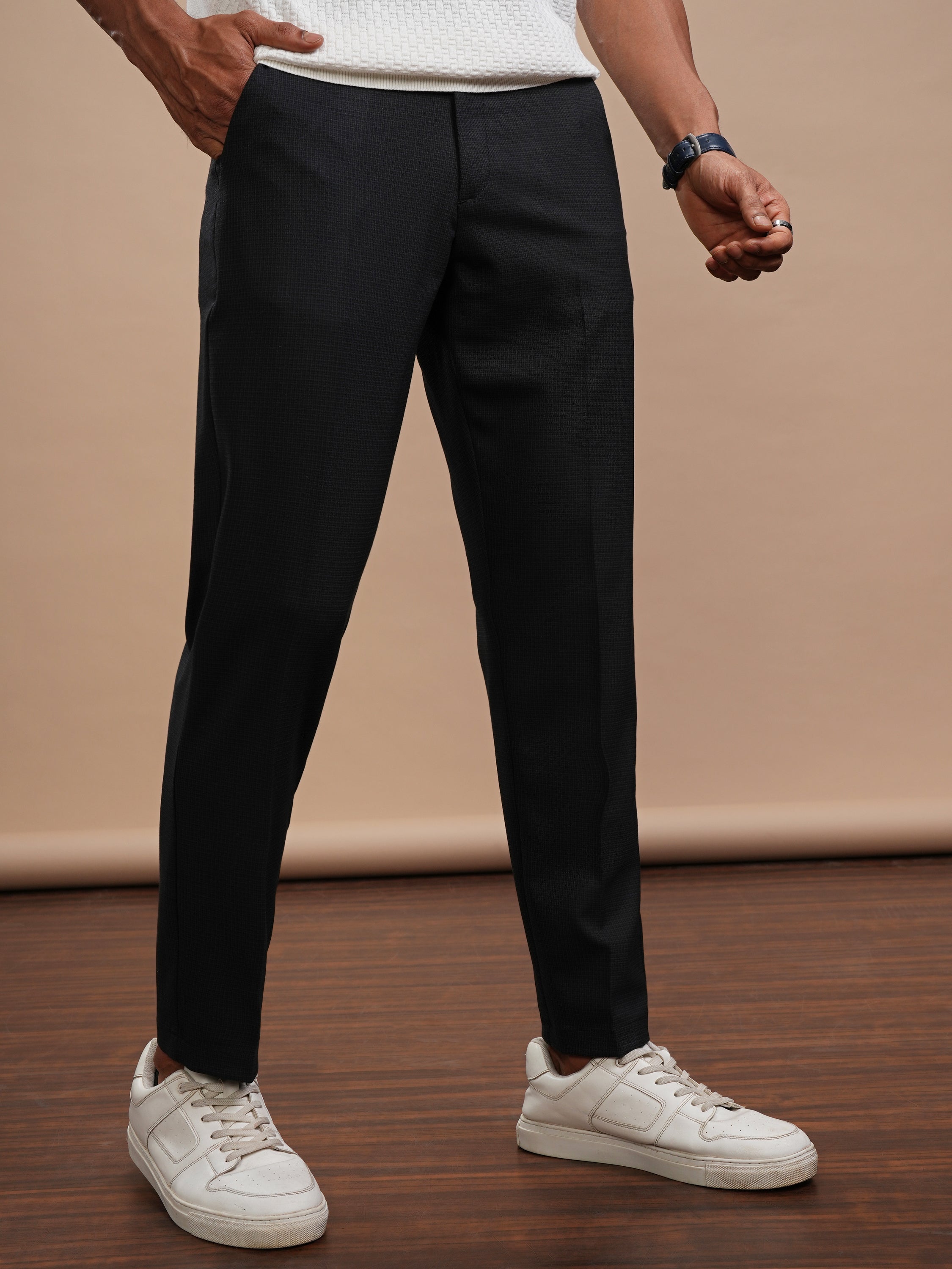 Highlander Men Black Slim Fit Solid Casual Trouser - Black - Image 6