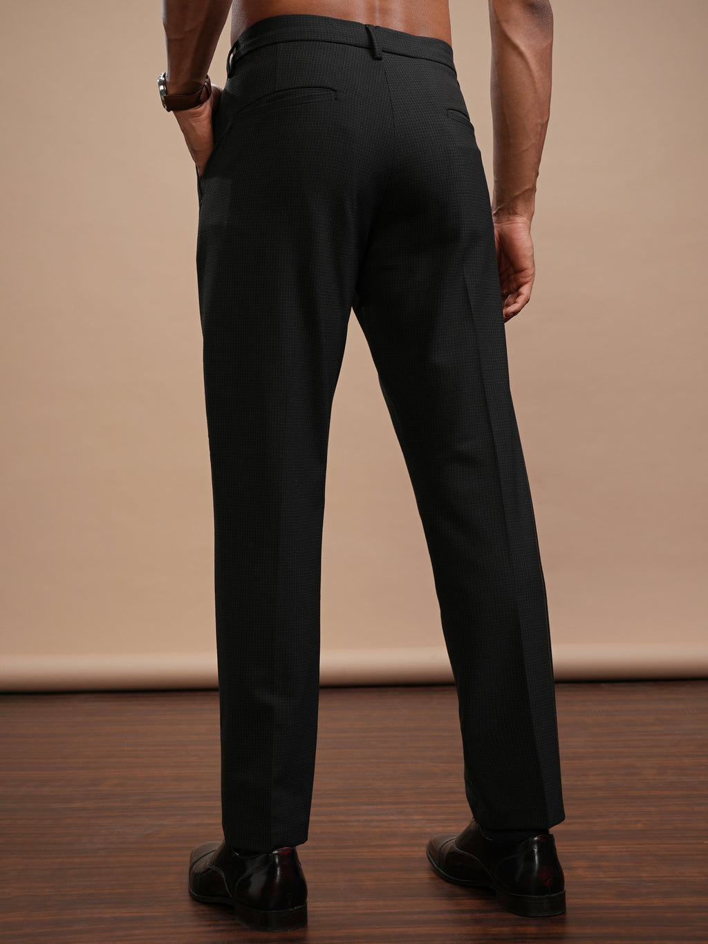 Highlander Men Charcoal Slim Fit Solid Casual Trouser - Charcoal - Image 3