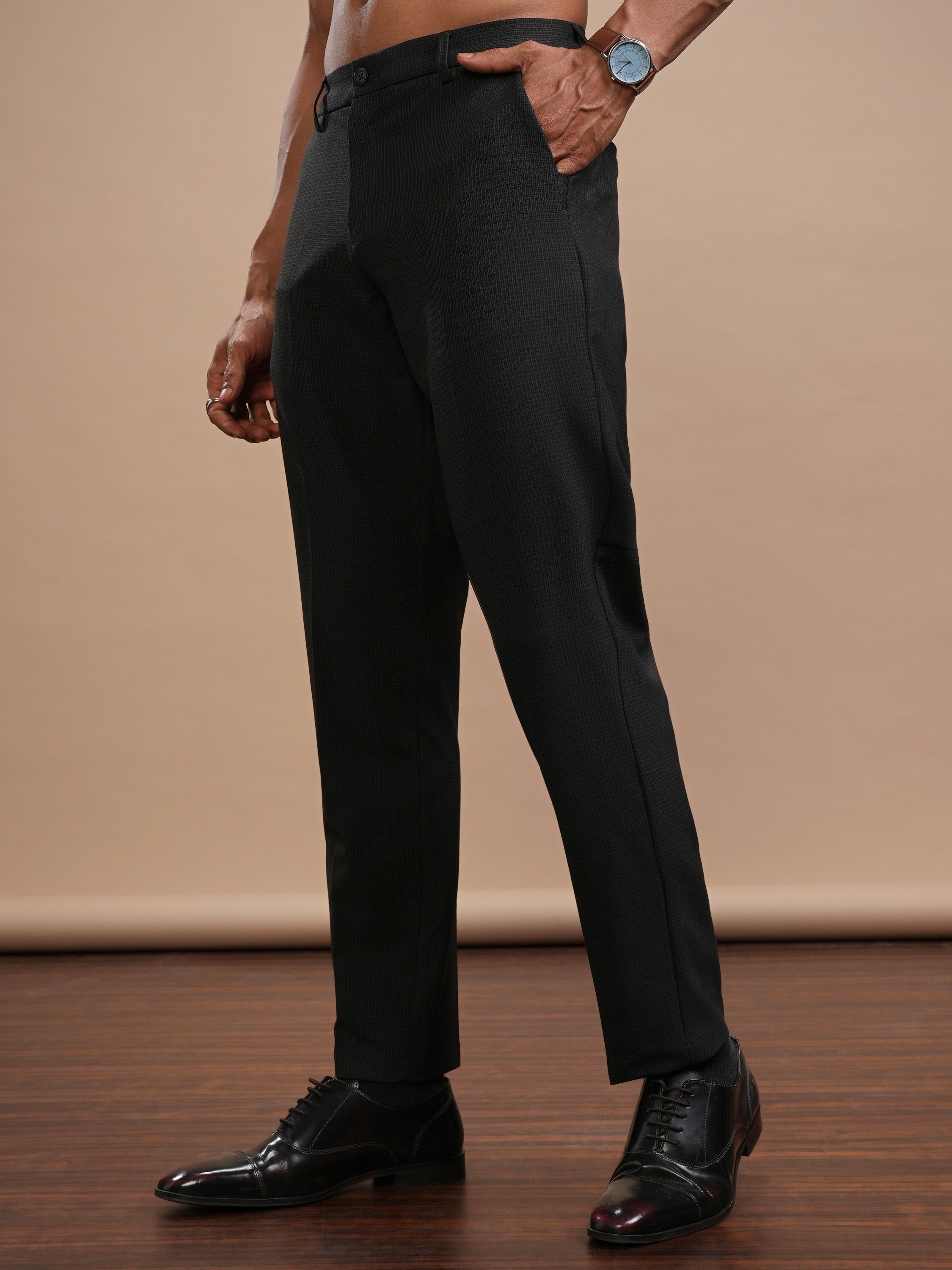 Highlander Men Charcoal Slim Fit Solid Casual Trouser - Charcoal - Image 4