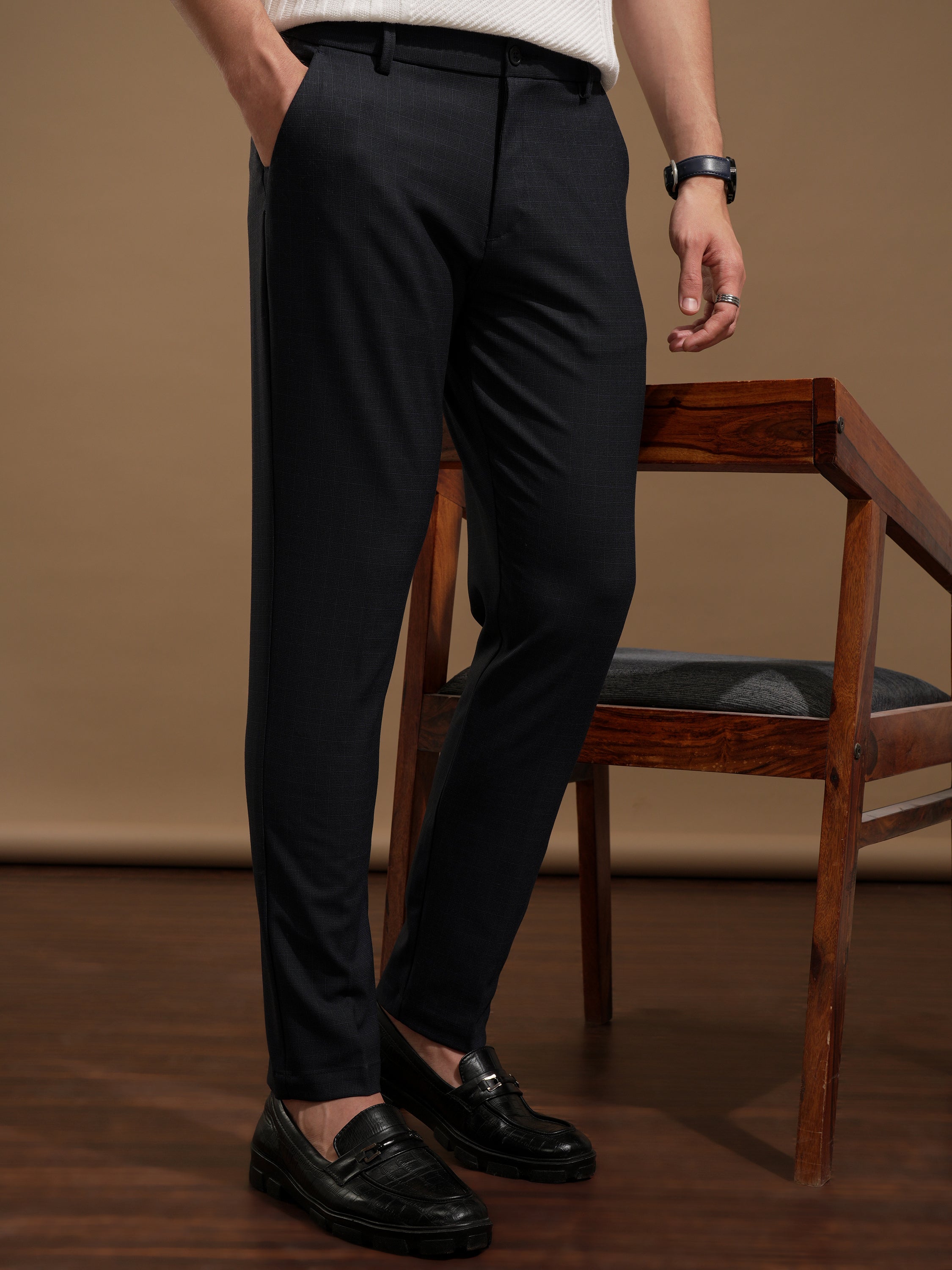 Highlander Men Charcoal Slim Fit Checked Casual Trouser - Charcoal - Image 1