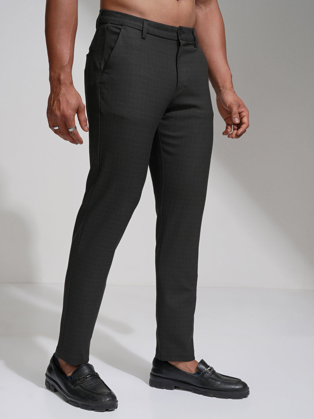 Highlander Men Brown Slim Fit Solid Casual Trouser - Brown - Image 6