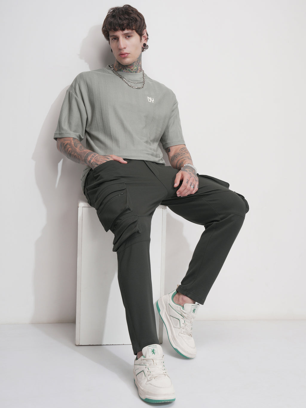 Highlander Men Green Tapered Fit Solid Joggers - Green - Image 2