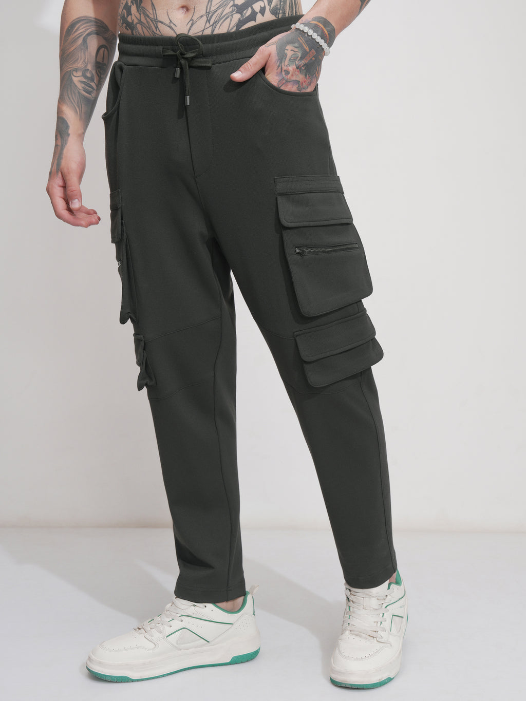 Highlander Men Green Tapered Fit Solid Joggers - Green - Image 4