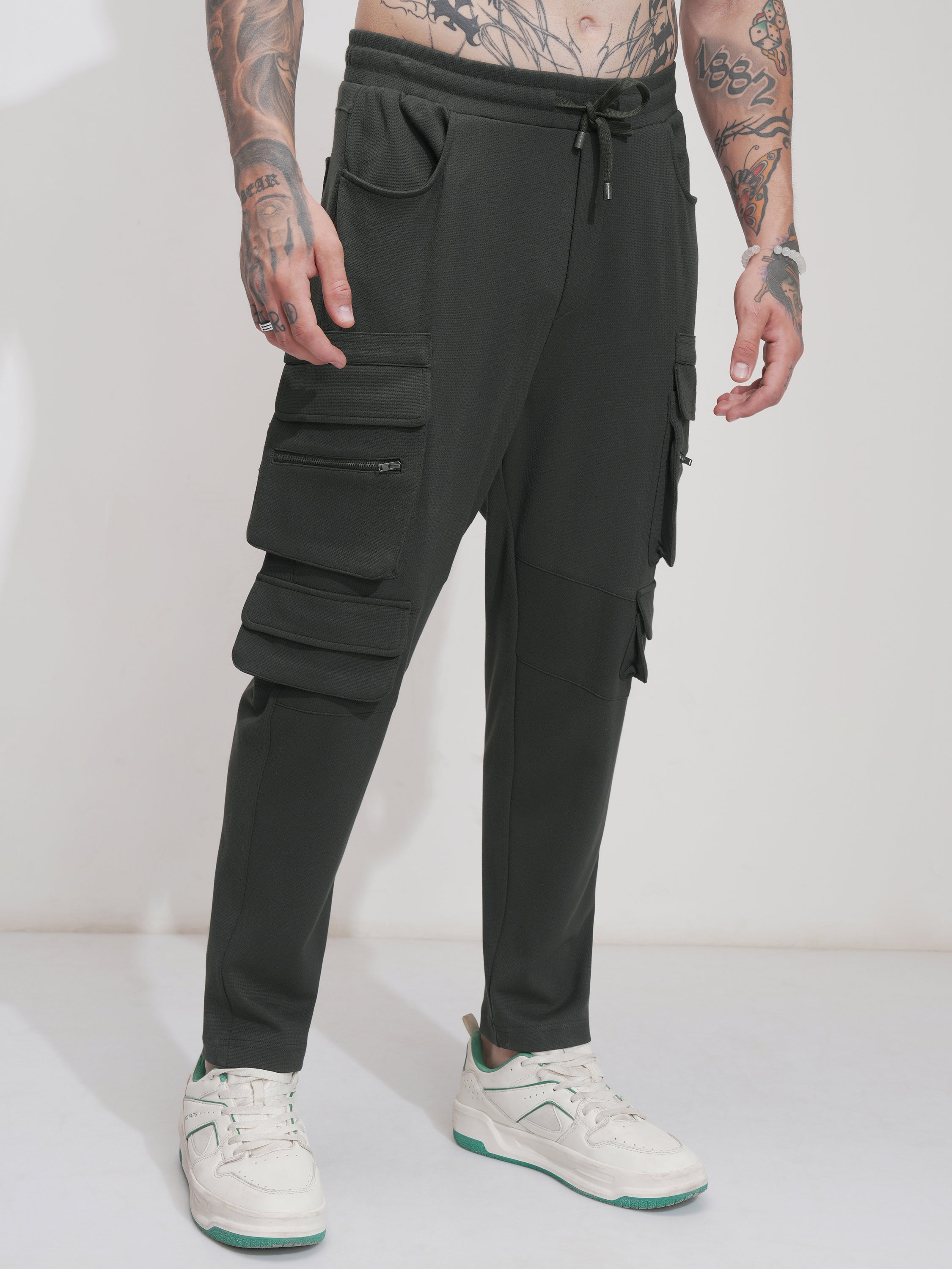 Highlander Men Green Tapered Fit Solid Joggers - Green - Image 6