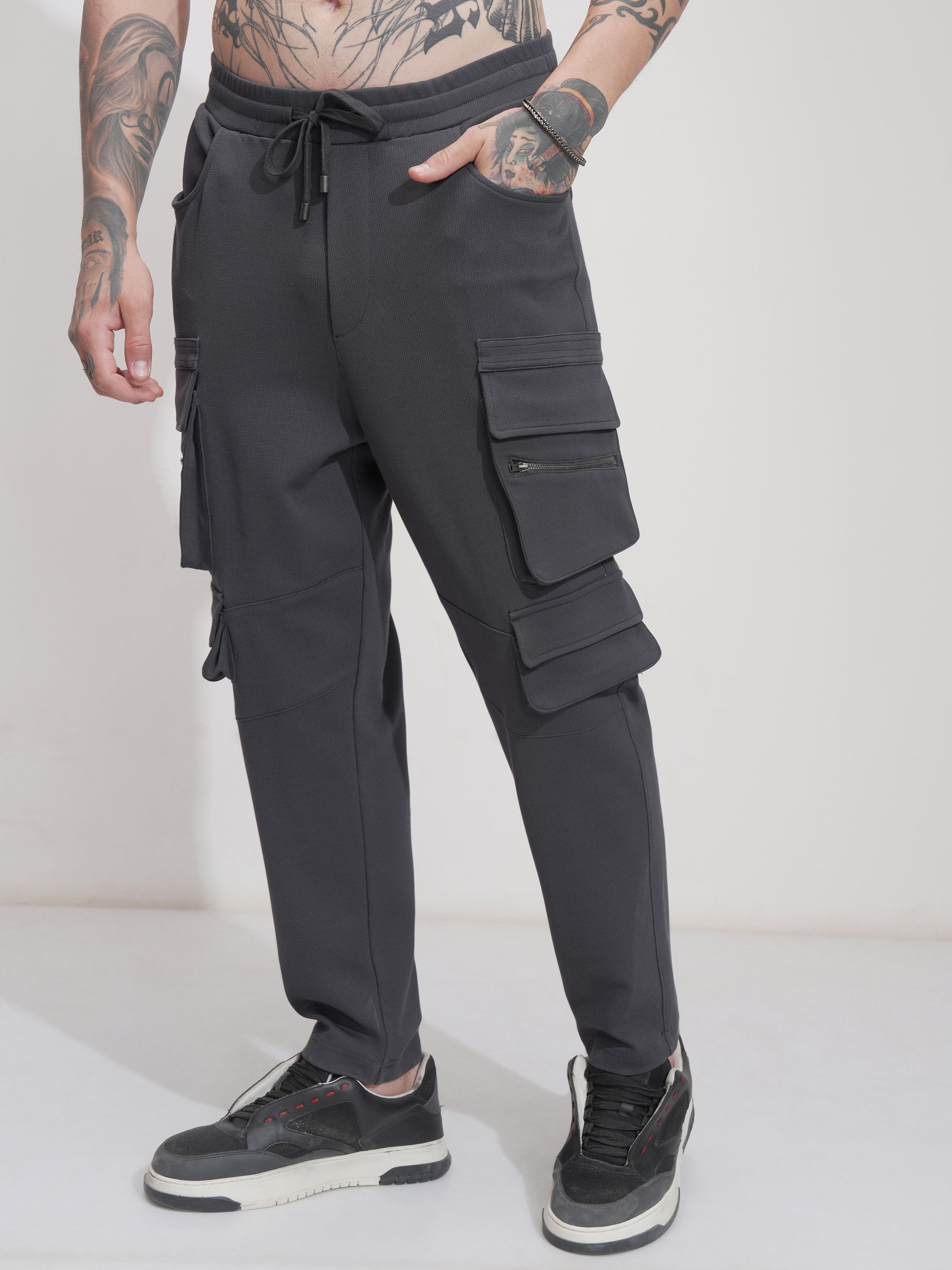 Highlander Men Grey Tapered Fit Solid Joggers - Grey - Image 4