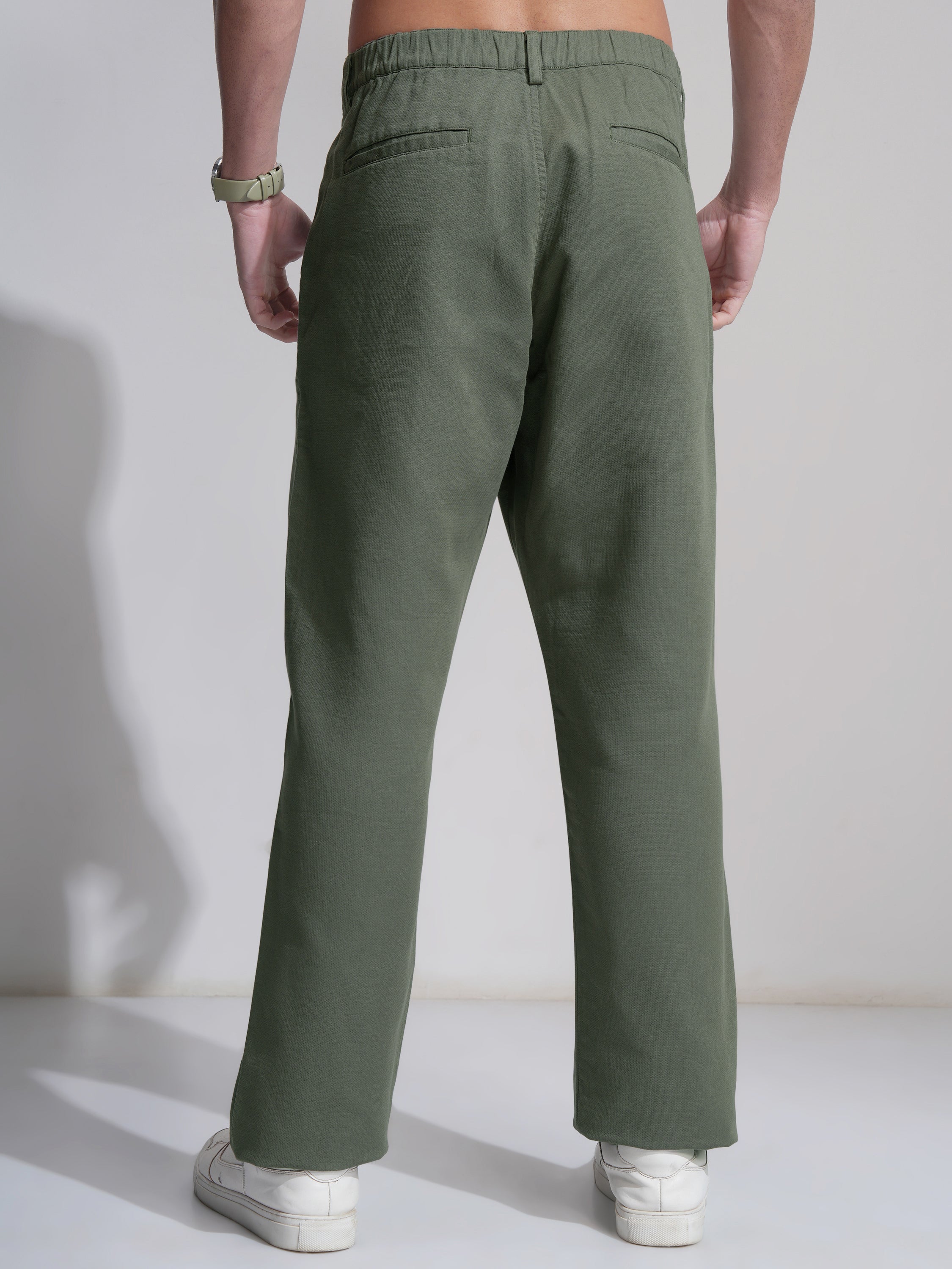 Highlander Men Olive Straight Fit Solid Casual Trouser - Olive - Image 3