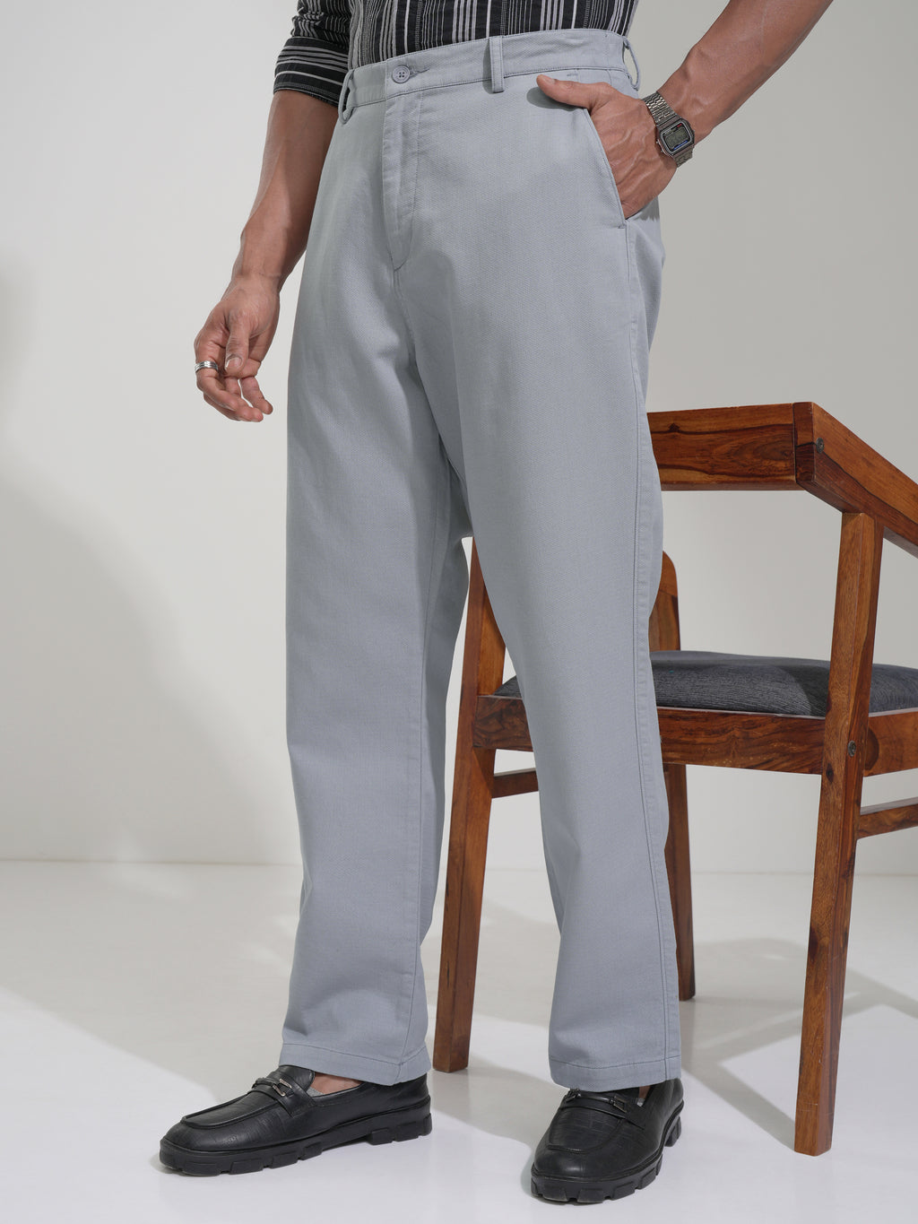Highlander Men Grey Straight Fit Solid Casual Trouser - Grey - Image 4