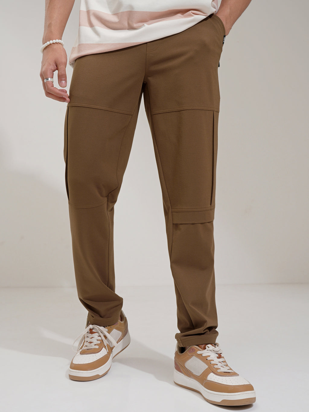 Highlander Men Brown Relaxed Fit Solid Cargo - Brown - Image 1