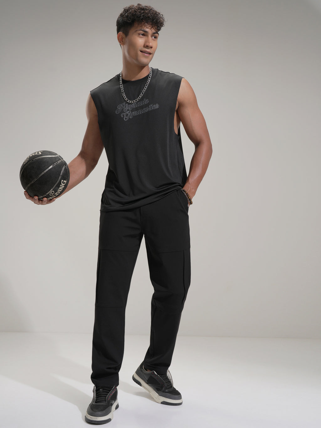 Highlander Men Black Relaxed Fit Solid Casual Trouser - Black - Image 2