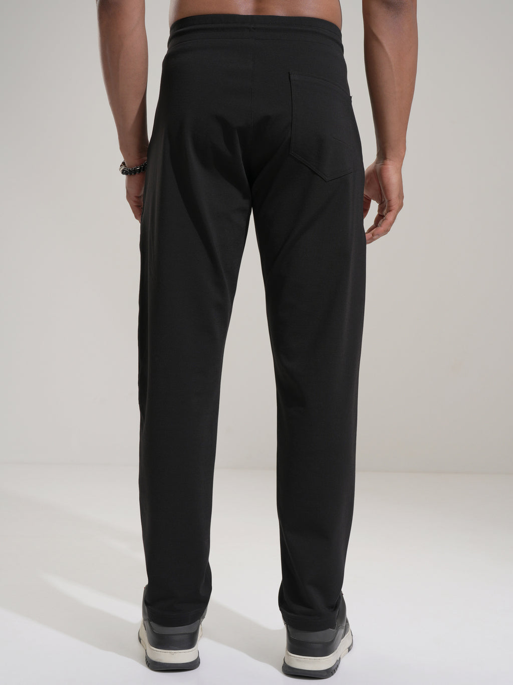 Highlander Men Black Relaxed Fit Solid Casual Trouser - Black - Image 3