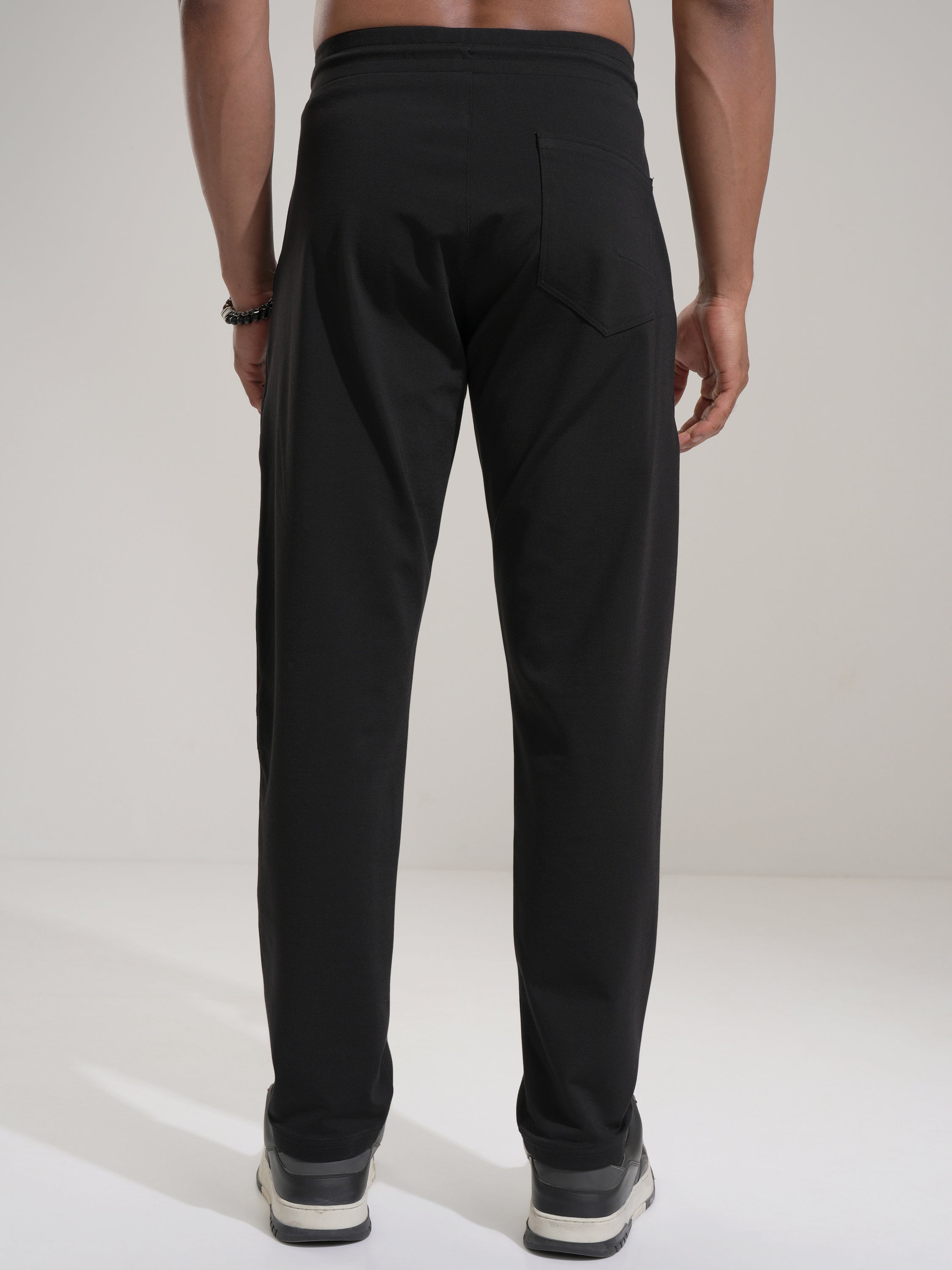 Highlander Men Black Relaxed Fit Solid Casual Trouser - Black - Image 3
