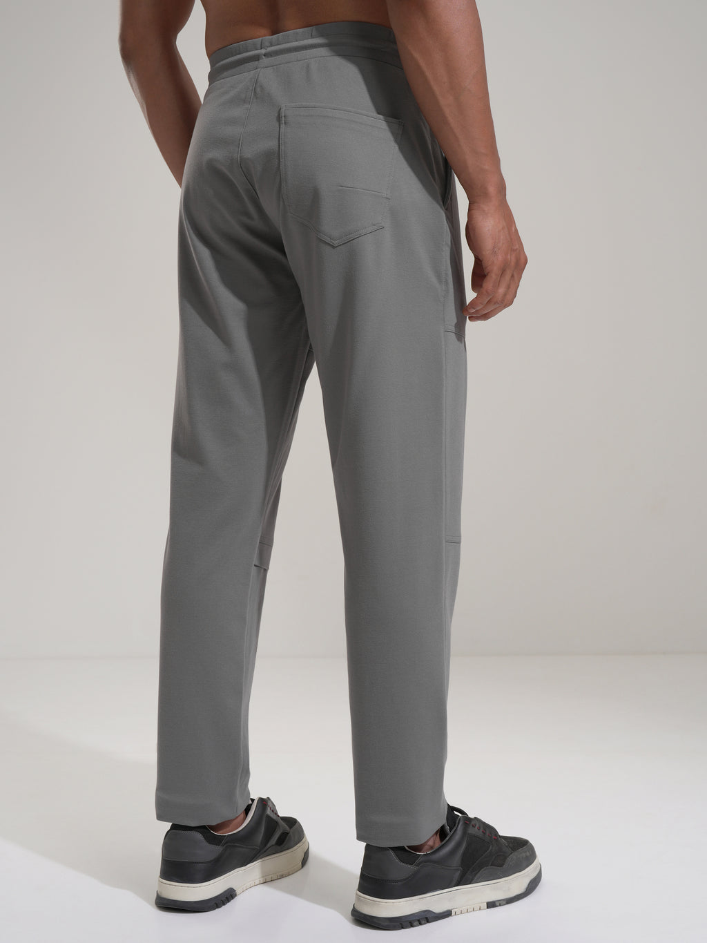 Highlander Men Grey Relaxed Fit Solid Casual Trouser - Grey - Image 3