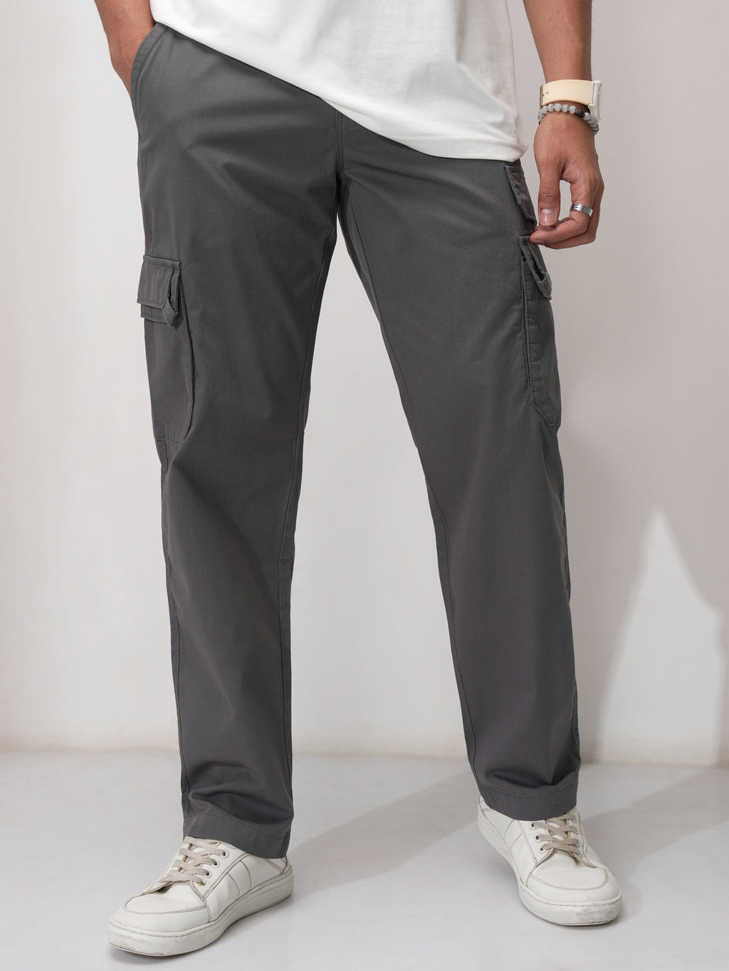 Highlander Men Grey Relaxed Fit Solid Cargo - Grey - Image 1