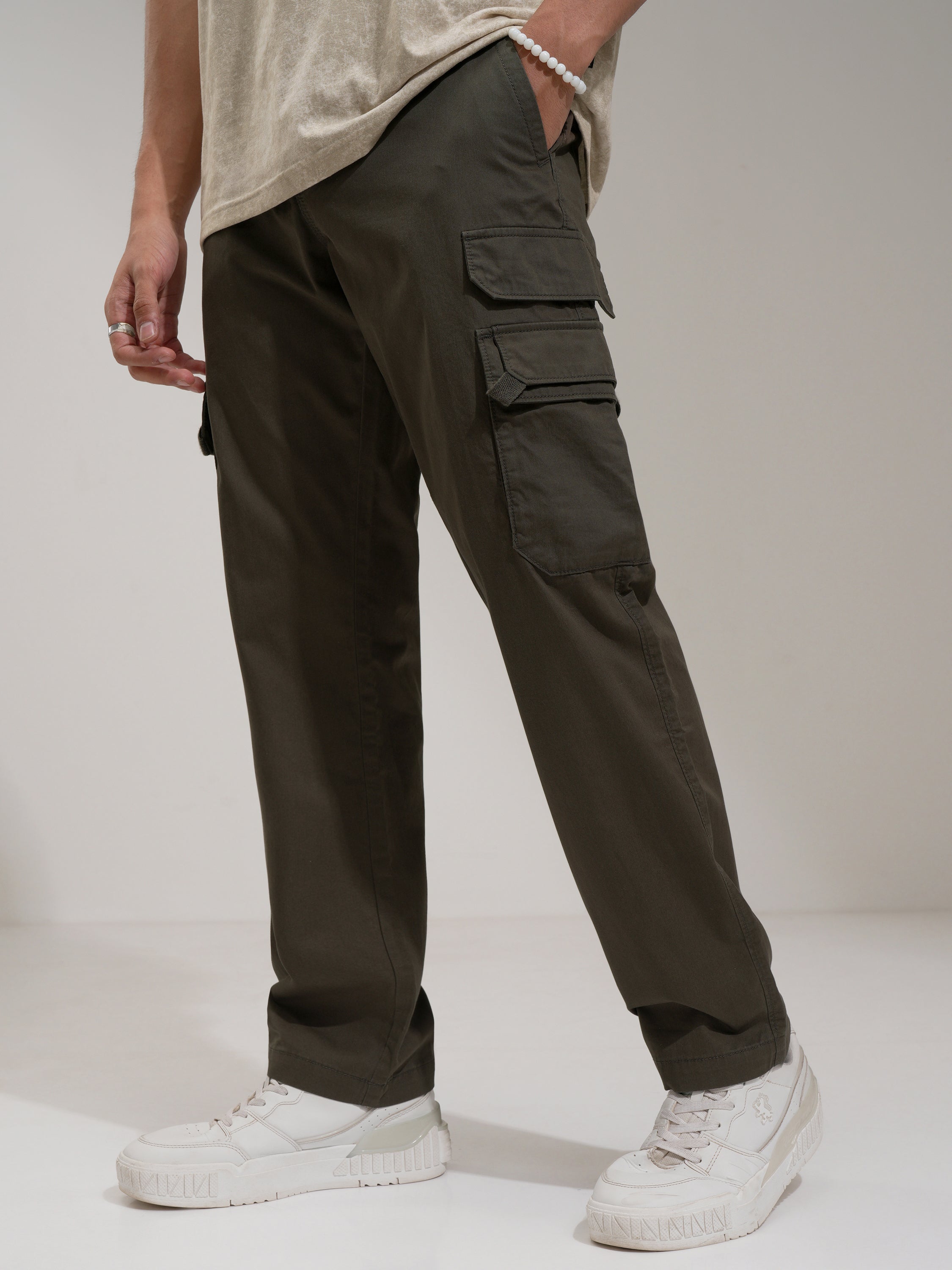 Highlander Men Grey Relaxed Fit Solid Cargo - Grey - Image 4