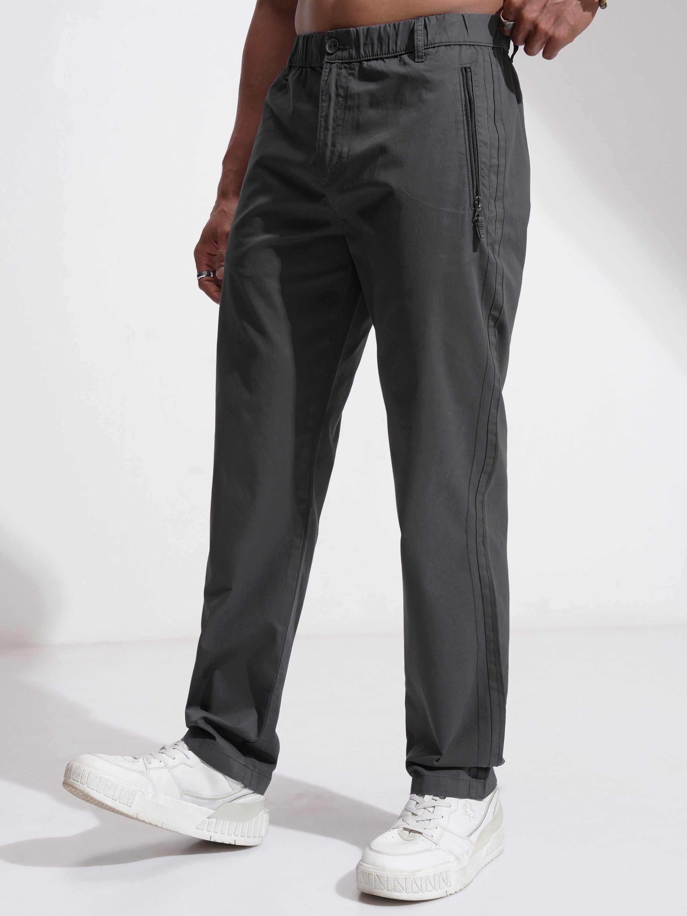 Highlander Men Black Relaxed Fit Solid Casual Trouser - Black - Image 4