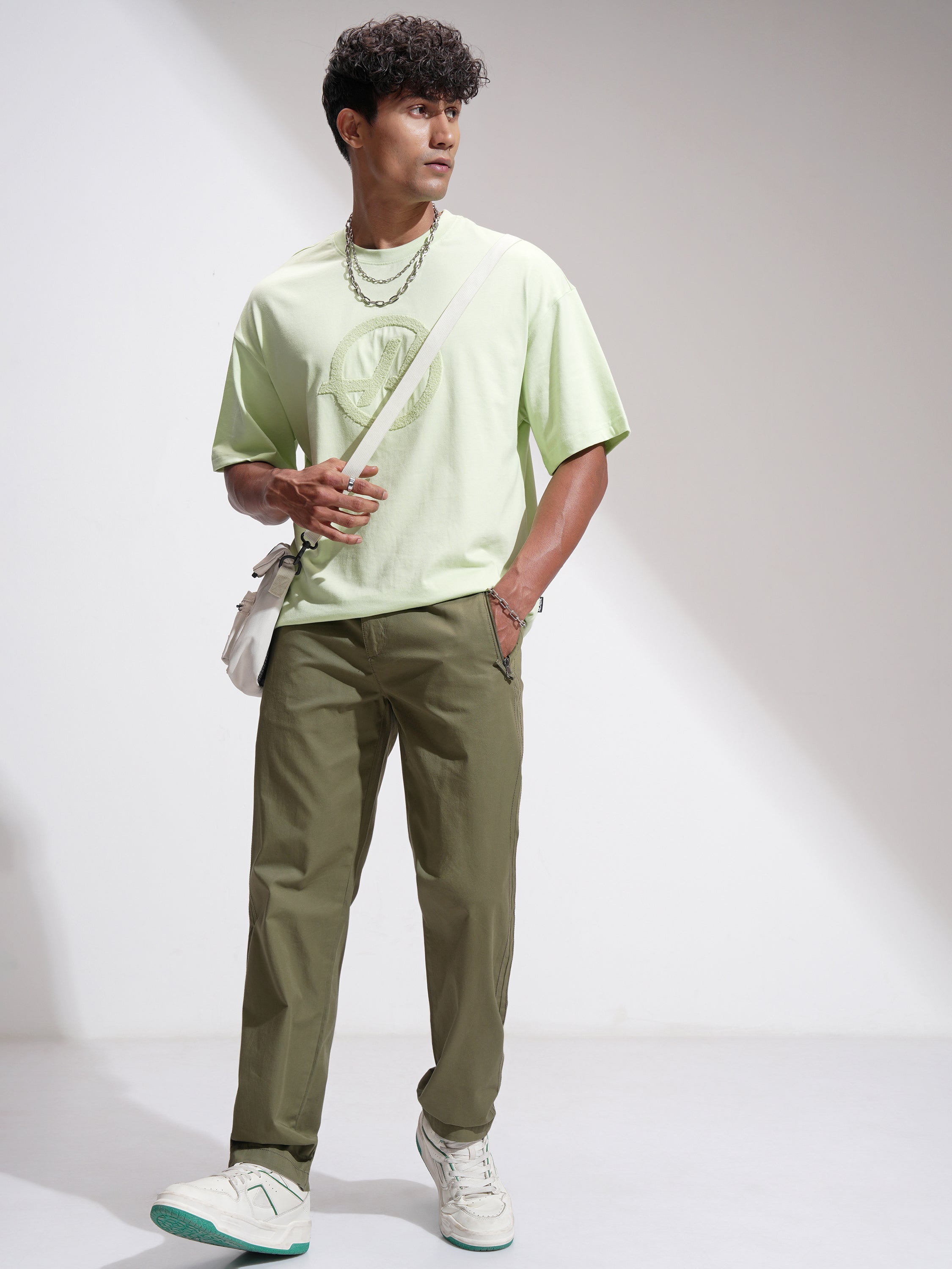 Highlander Men Olive Relaxed Fit Solid Casual Trouser - Olive - Image 2