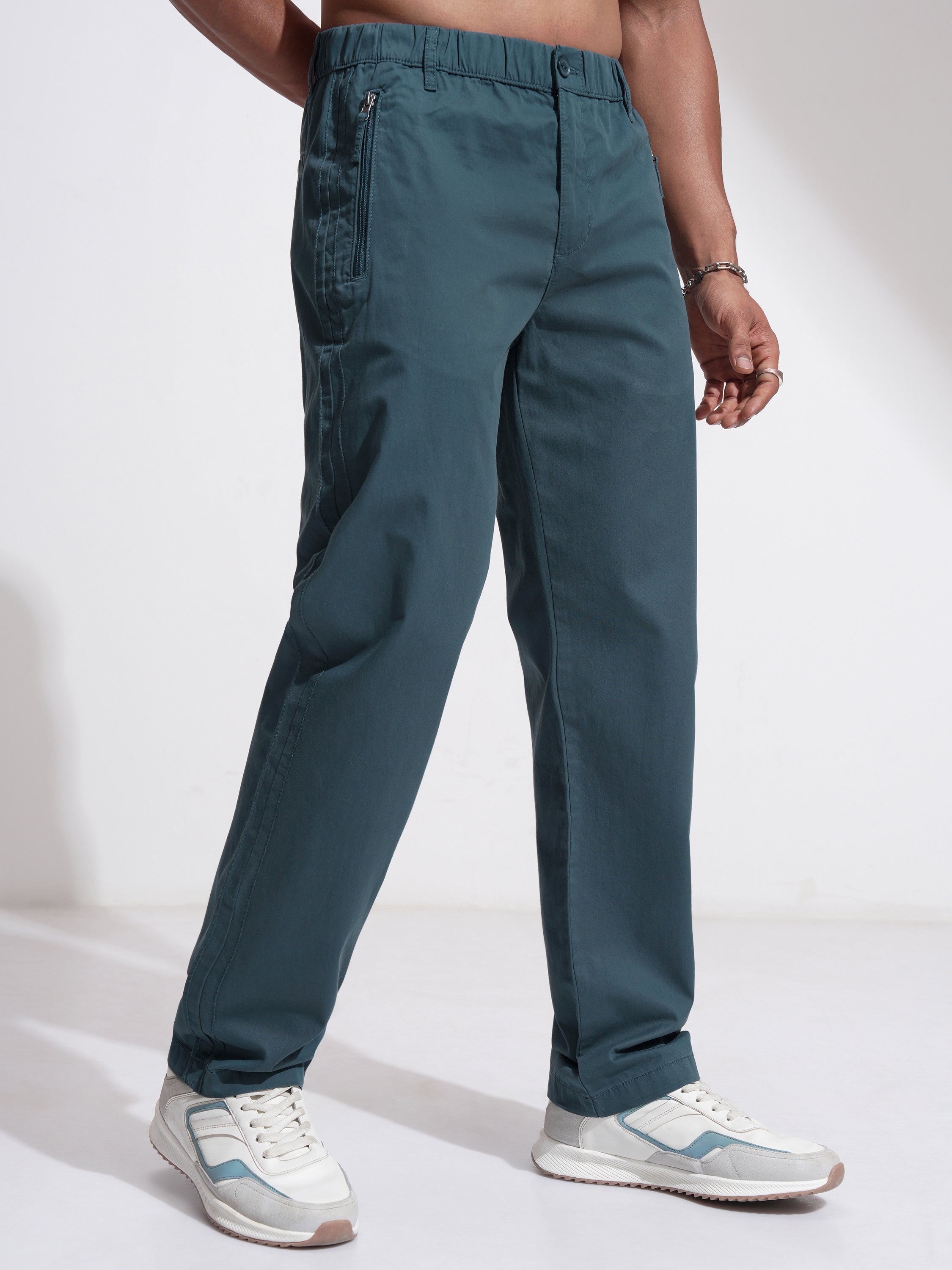 Highlander Men Green Relaxed Fit Solid Casual Trouser - Green - Image 6