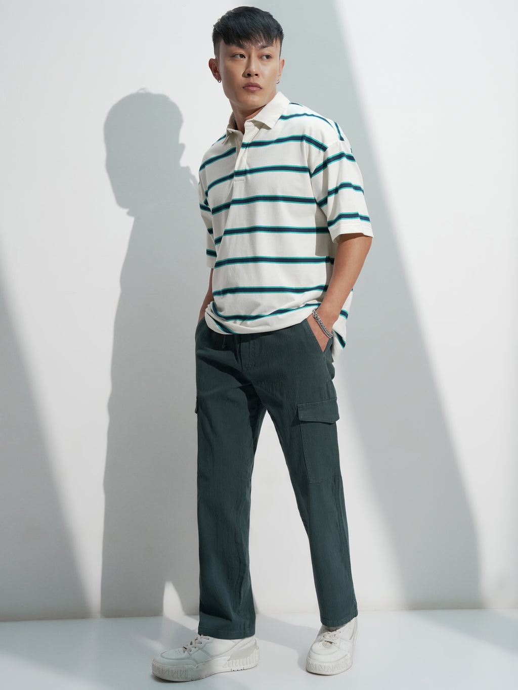 Highlander Men Teal Straight Fit Solid Cargo - Teal - Image 2