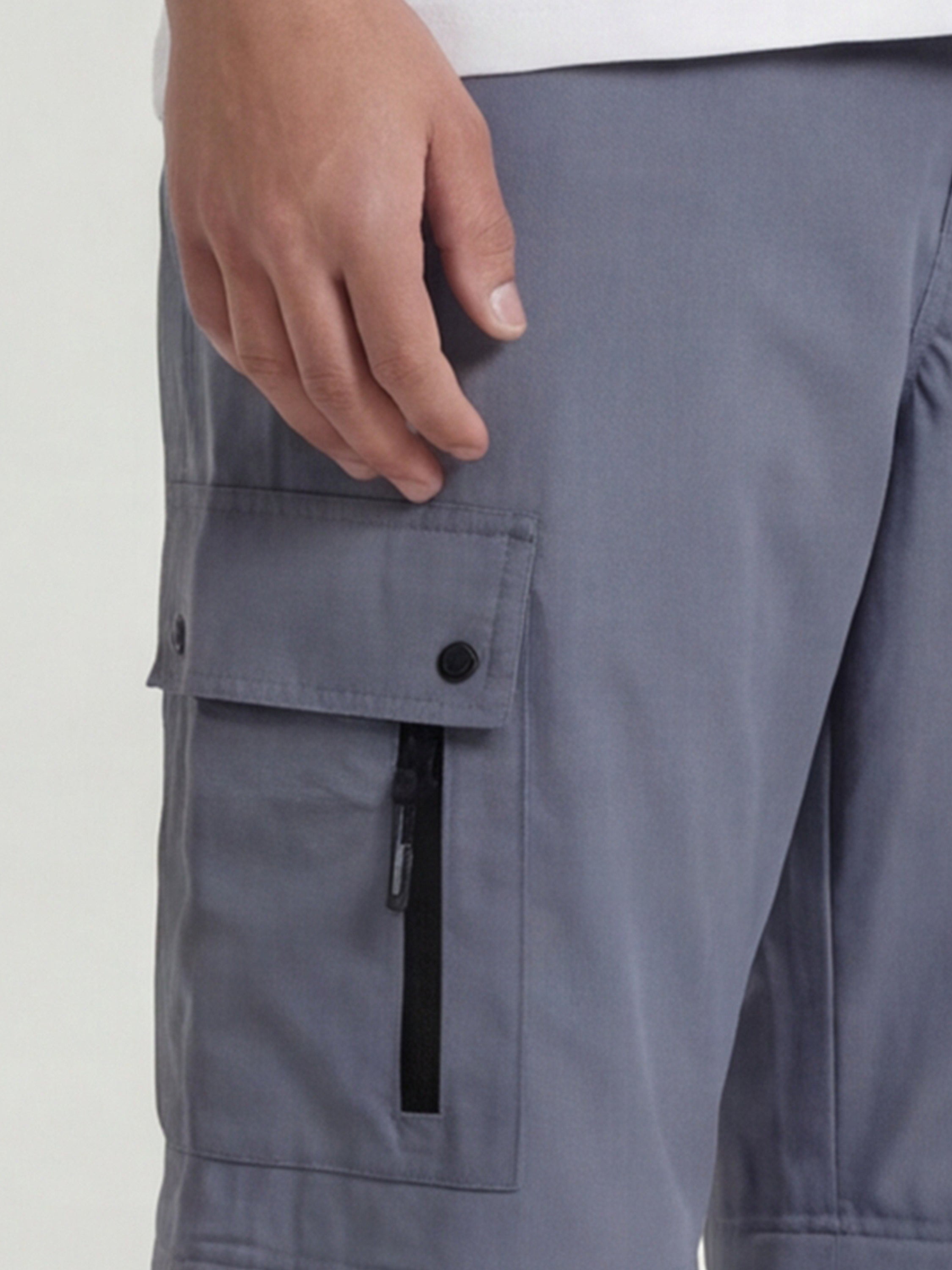 Highlander Men Grey Relaxed Fit Solid Cargos - Grey - Image 5