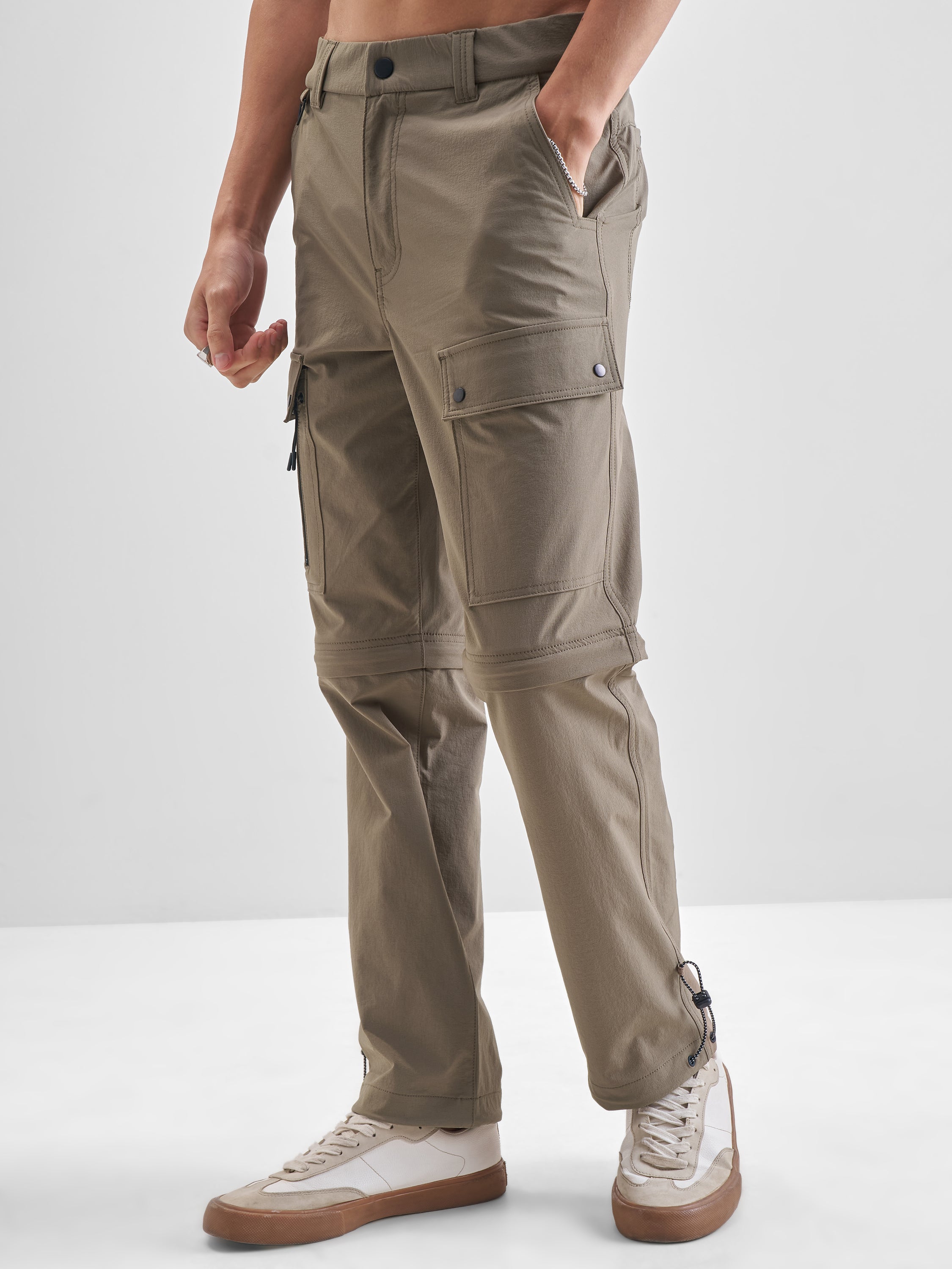 Highlander Men Pink Relaxed Fit Solid Cargos - Pink - Image 4