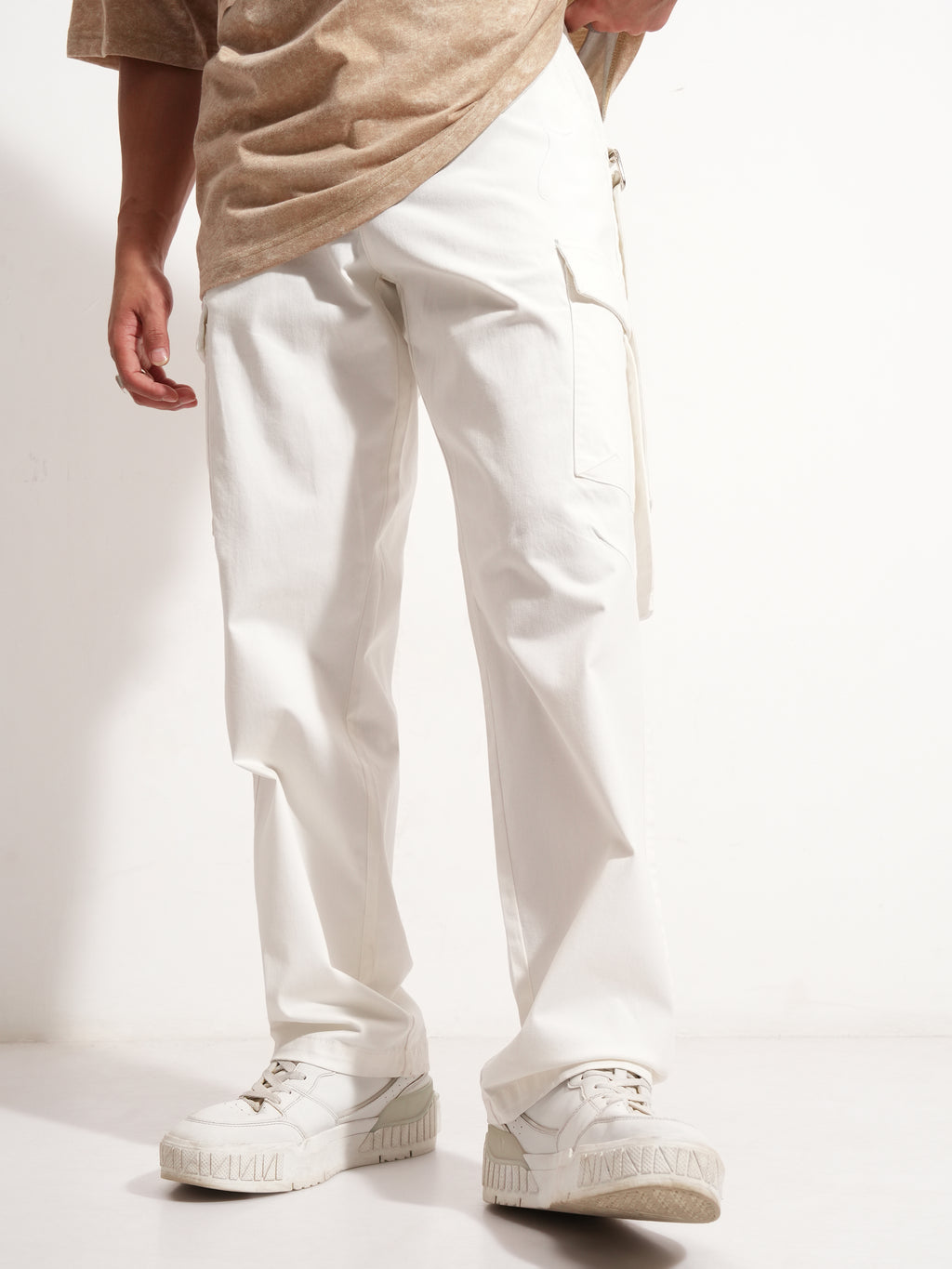 Highlander Men Grey Relaxed Fit Solid Cargo - Grey - Image 1