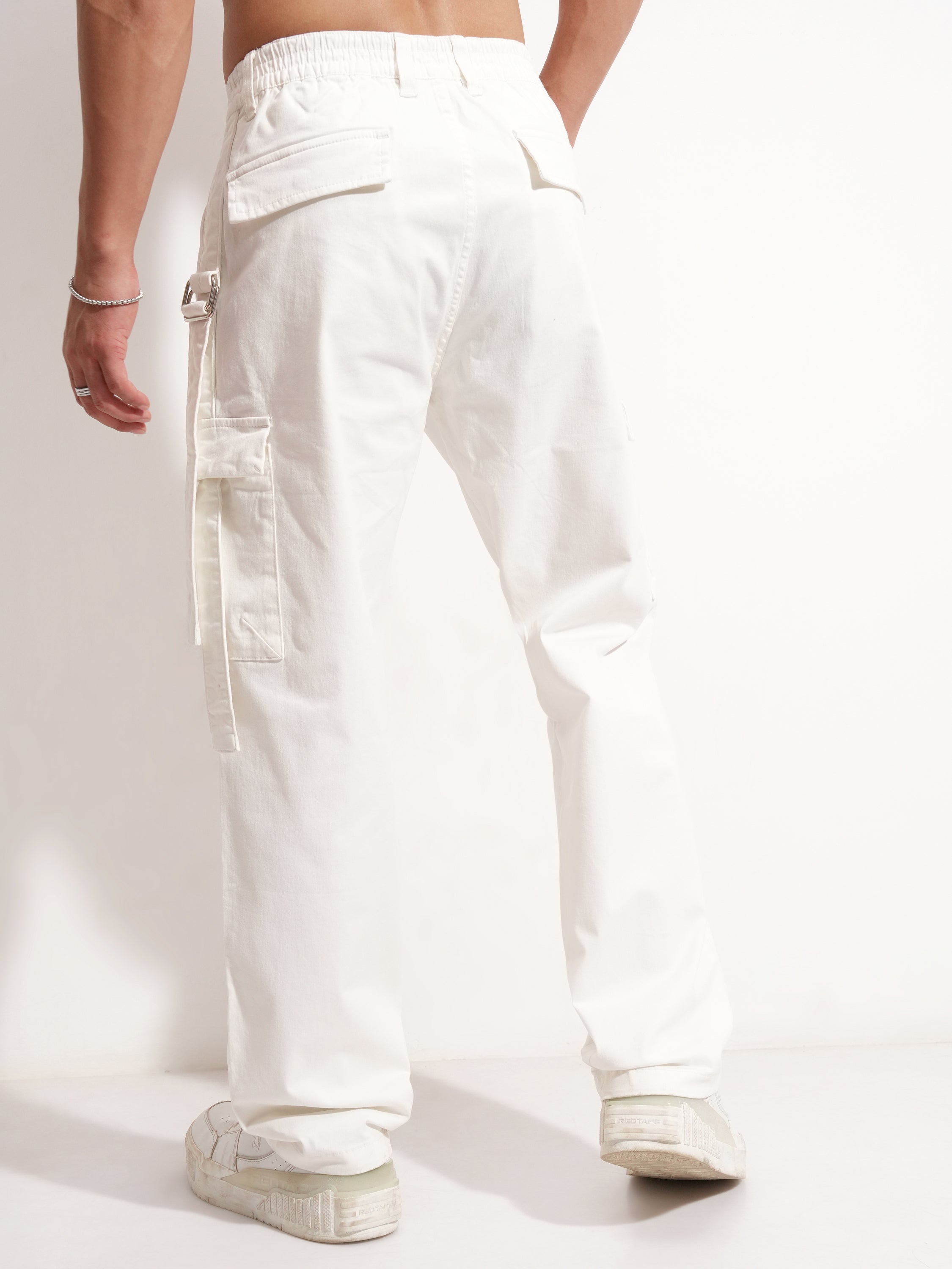 Highlander Men Grey Relaxed Fit Solid Cargo - Grey - Image 3