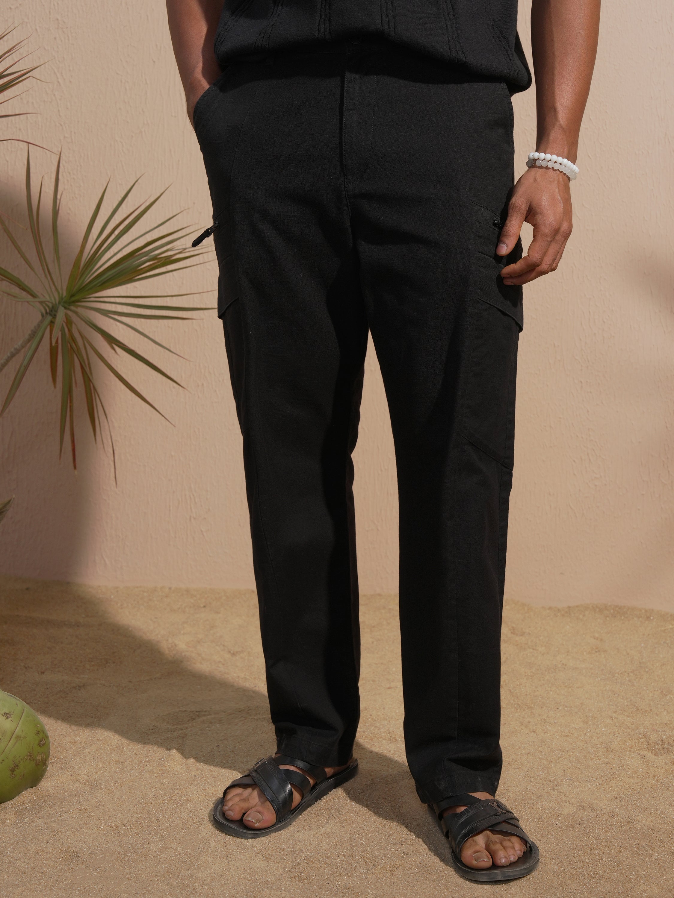 Highlander Men Black Relaxed Fit Solid Cargo - Black - Image 1