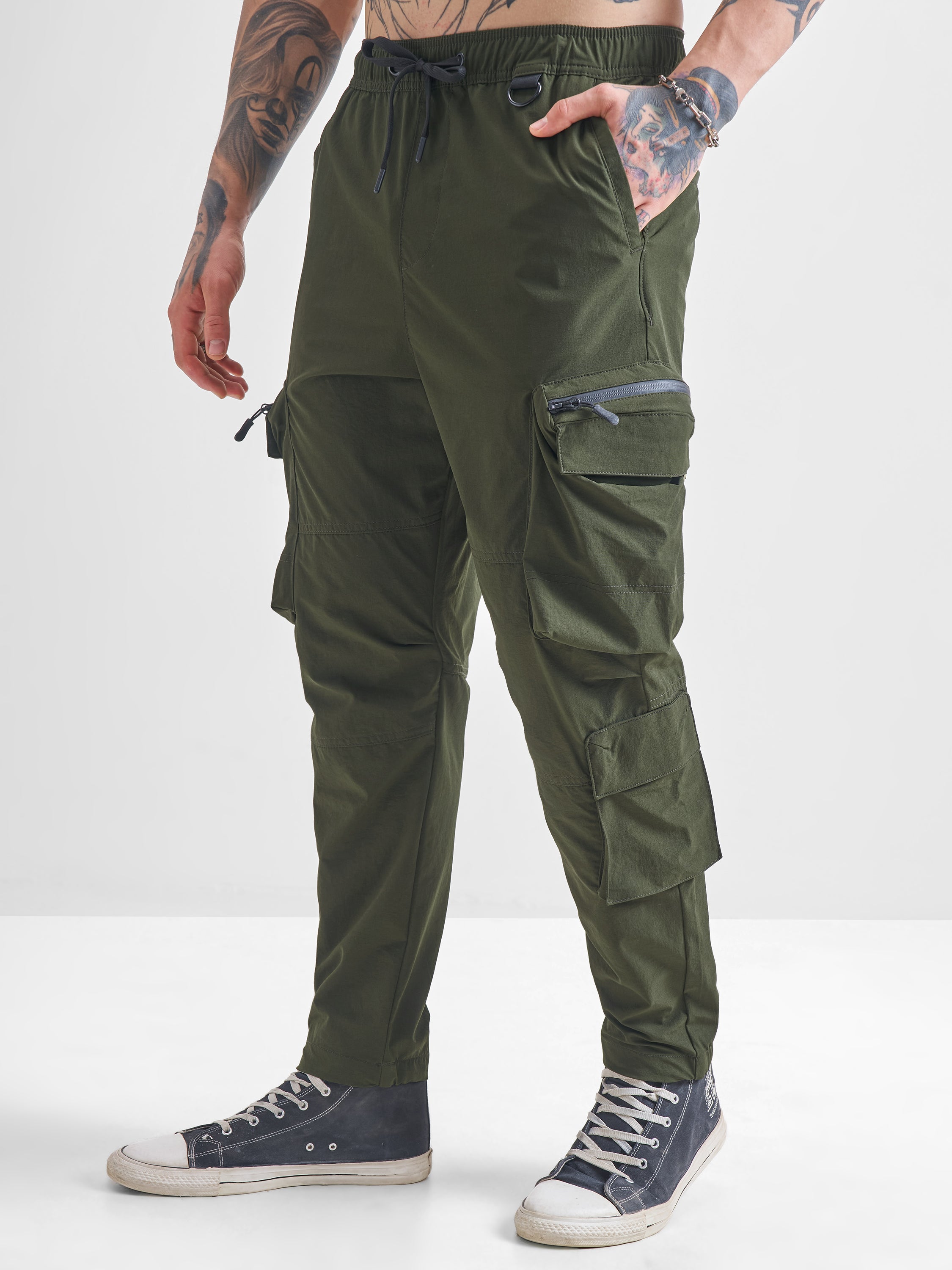 Highlander Men Green Baggy Solid Cargos - Green - Image 4