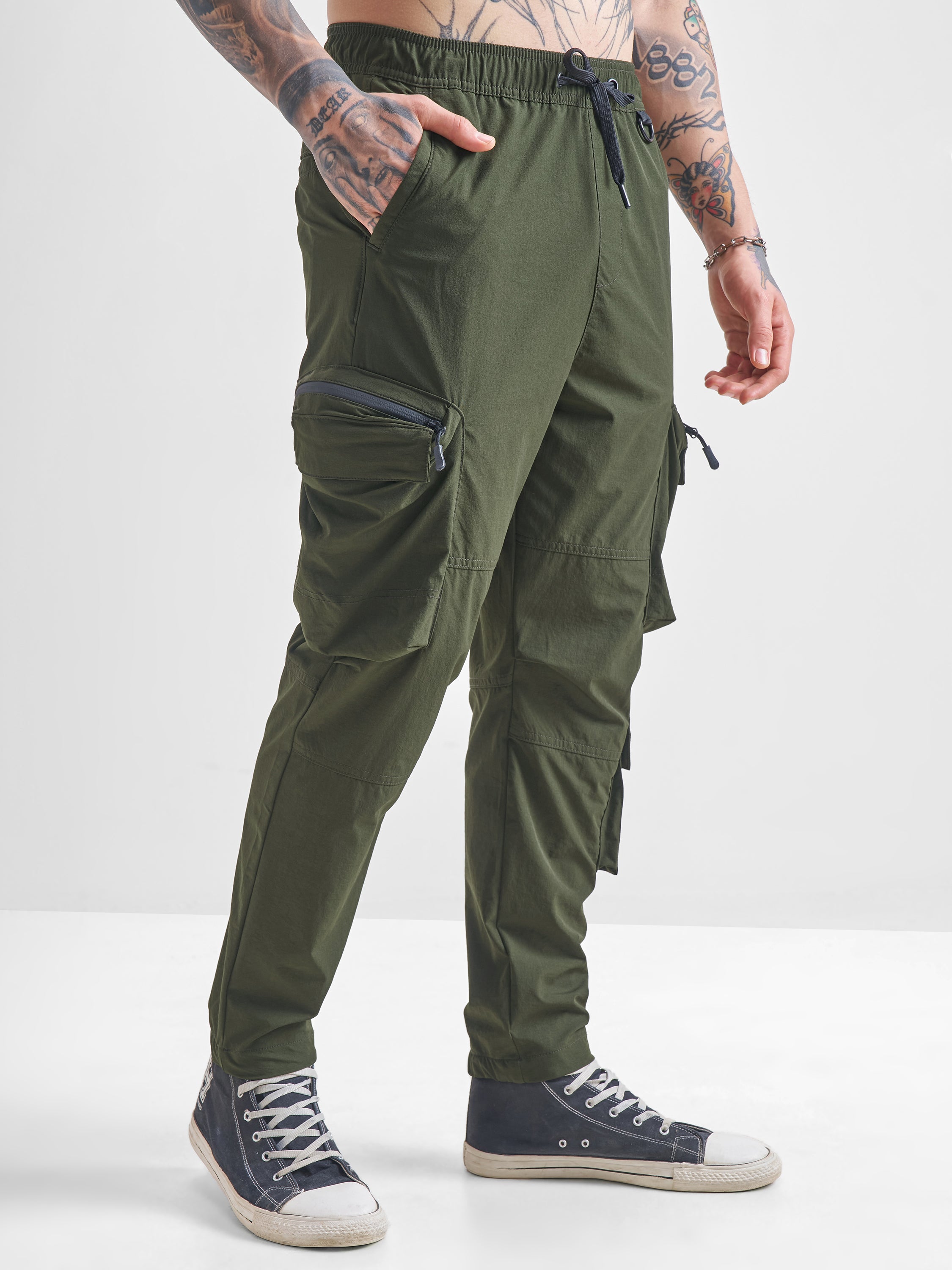 Highlander Men Green Baggy Solid Cargos - Green - Image 6