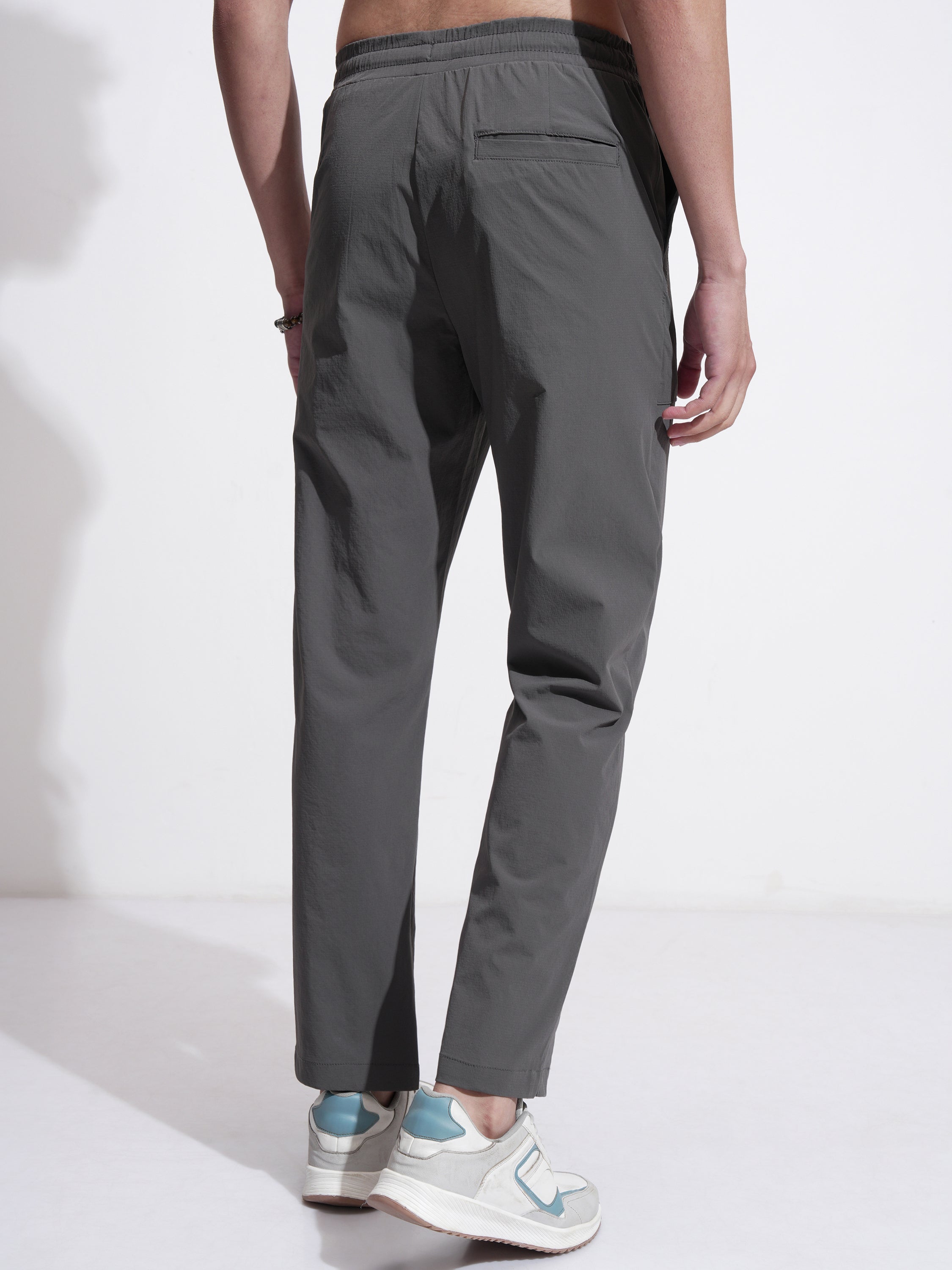 Highlander Men Grey Relaxed Fit Solid Casual Trouser - Grey - Image 3