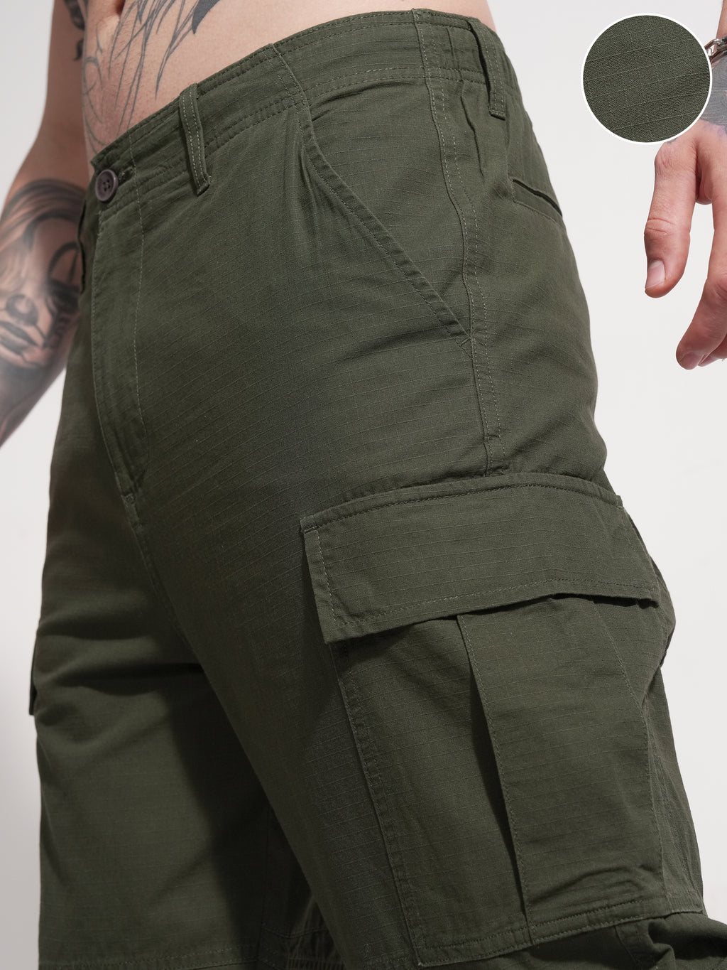 Highlander Men Green Loose Fit Solid Cargo - Green - Image 5