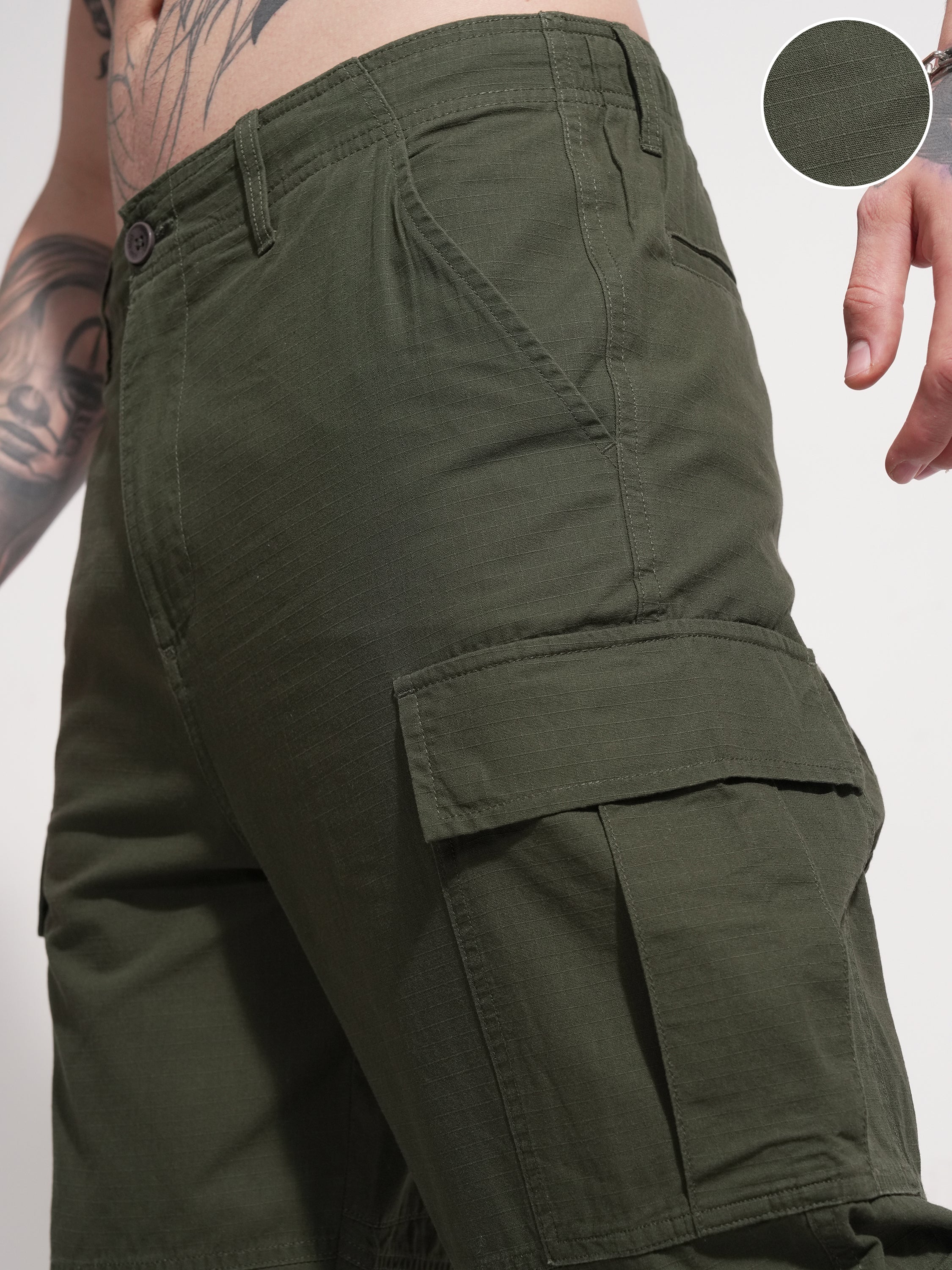 Highlander Men Green Loose Fit Solid Cargo - Green - Image 5